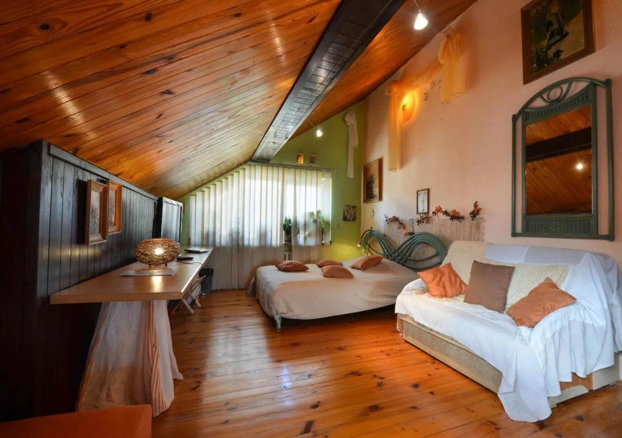 Photo of the whole room in Dom Tu i Teraz