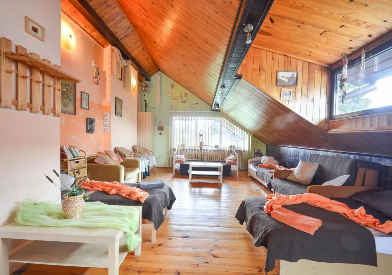 Bed in Dom Tu i Teraz