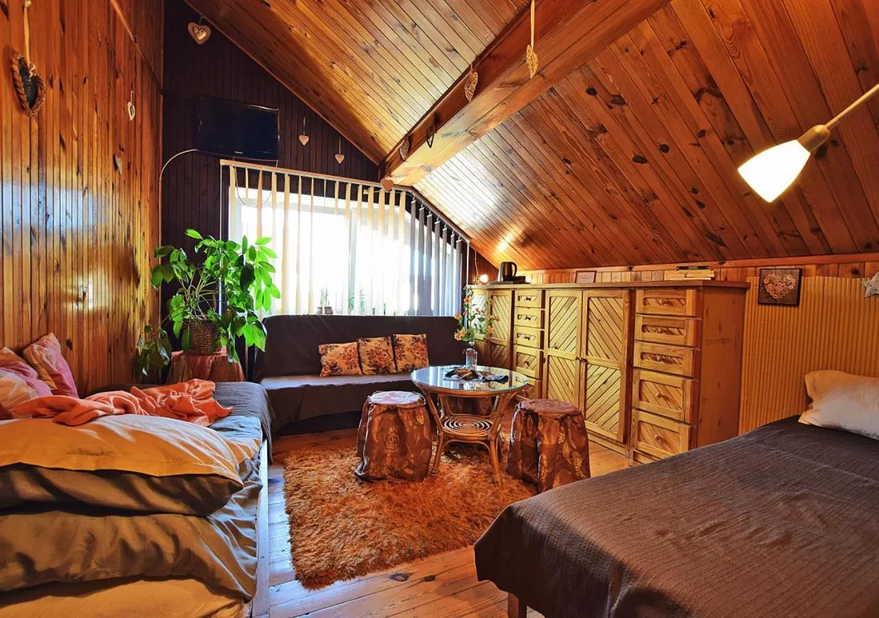 Photo of the whole room in Dom Tu i Teraz