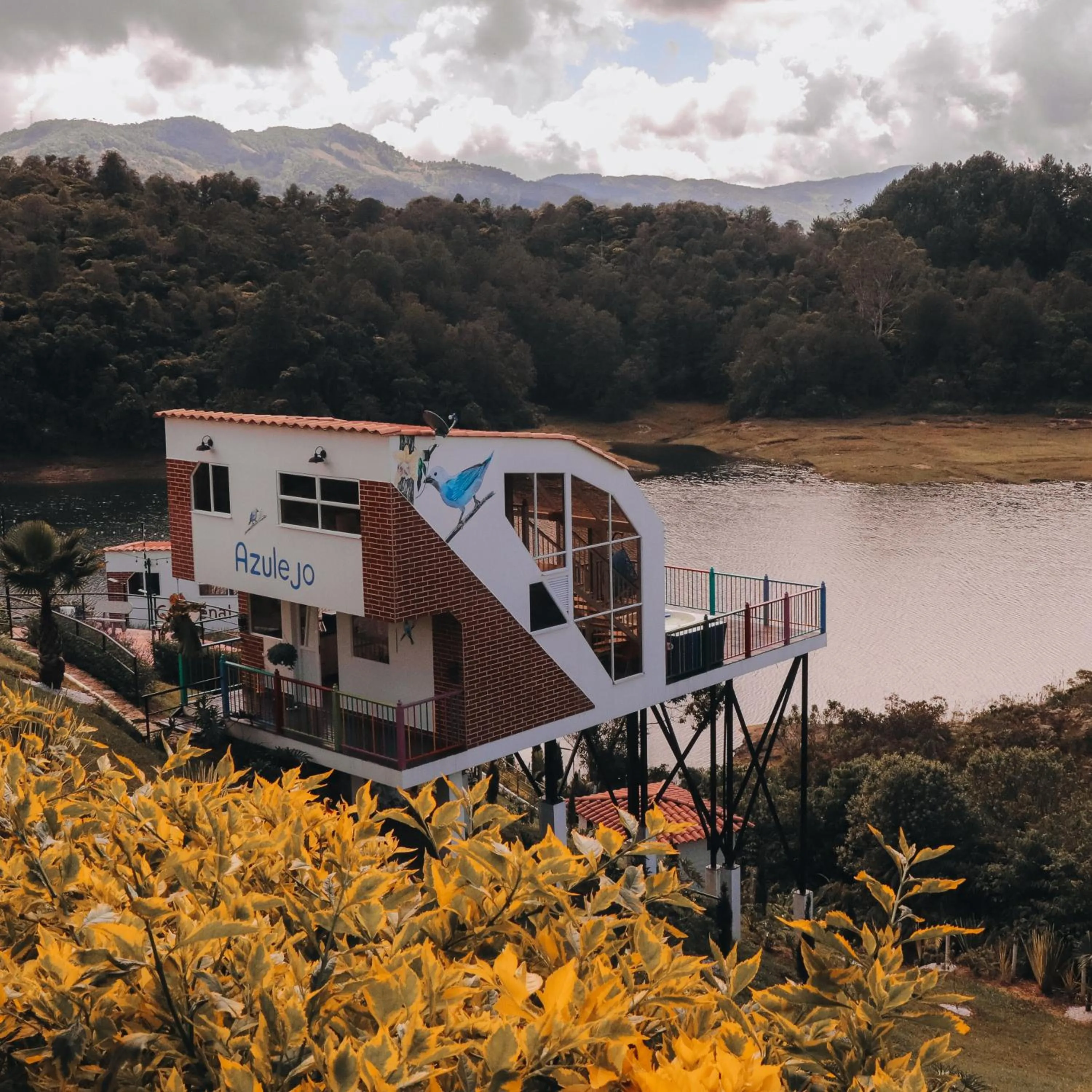 Natural landscape in EL NiDO HOTEL GUATAPE
