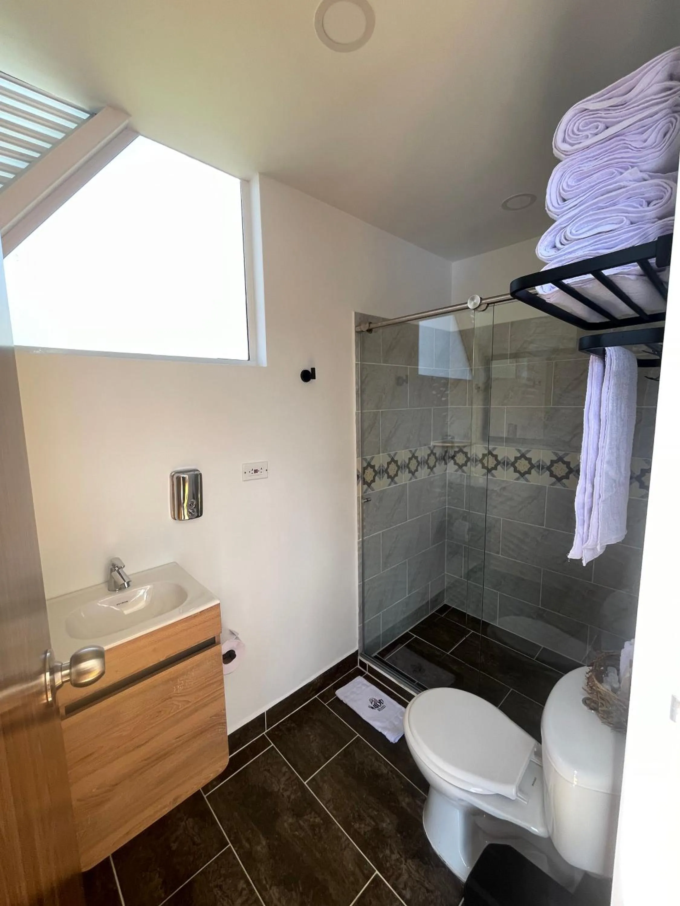 Shower in EL NiDO HOTEL GUATAPE