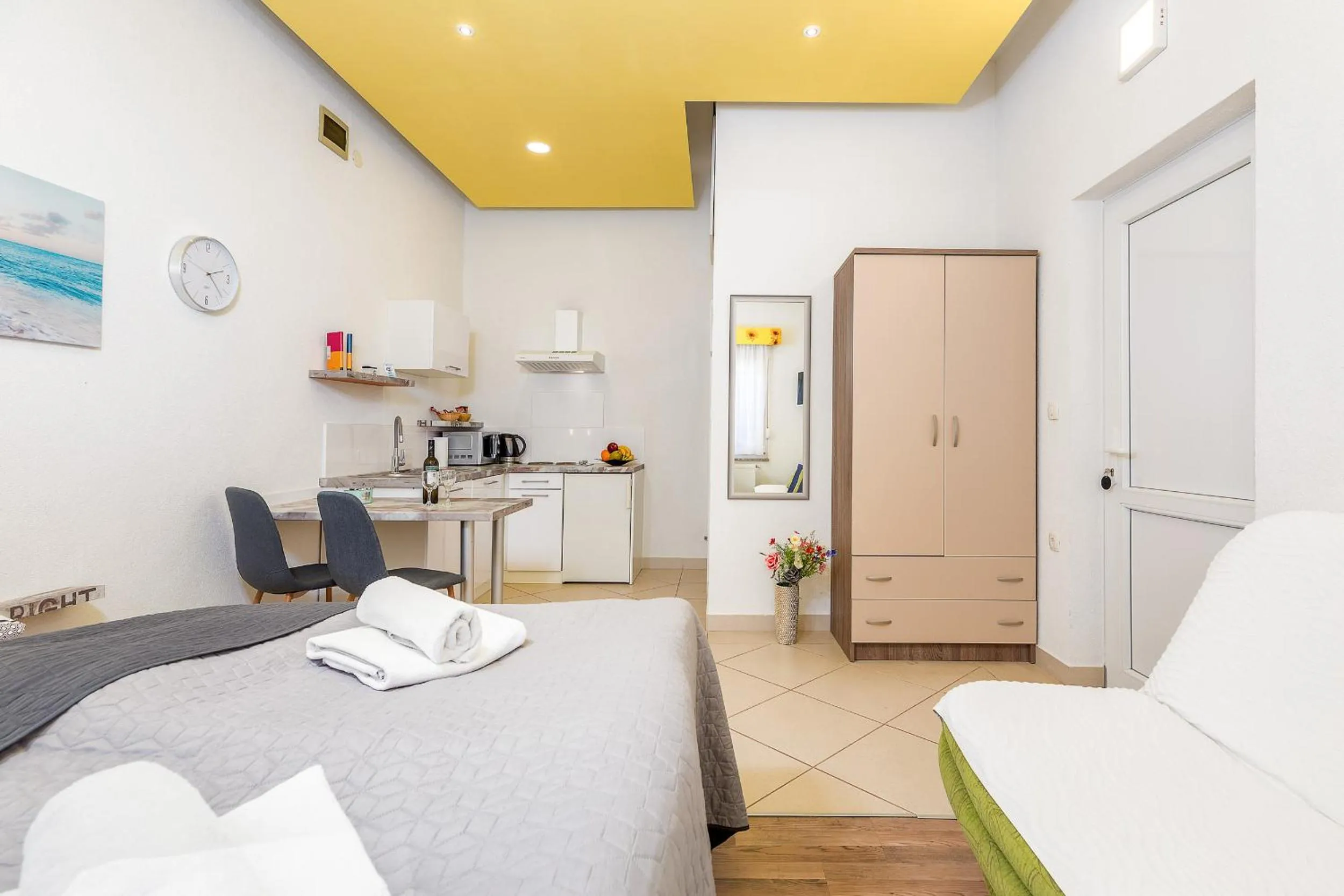 Bed in Apartments Ana-Maria