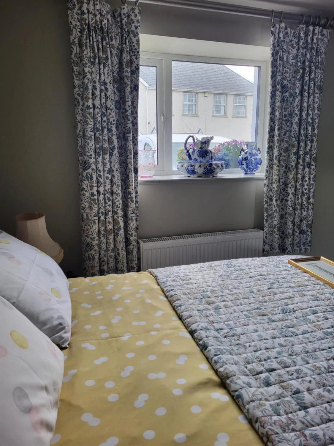 Bed in The Derg Arms B&B