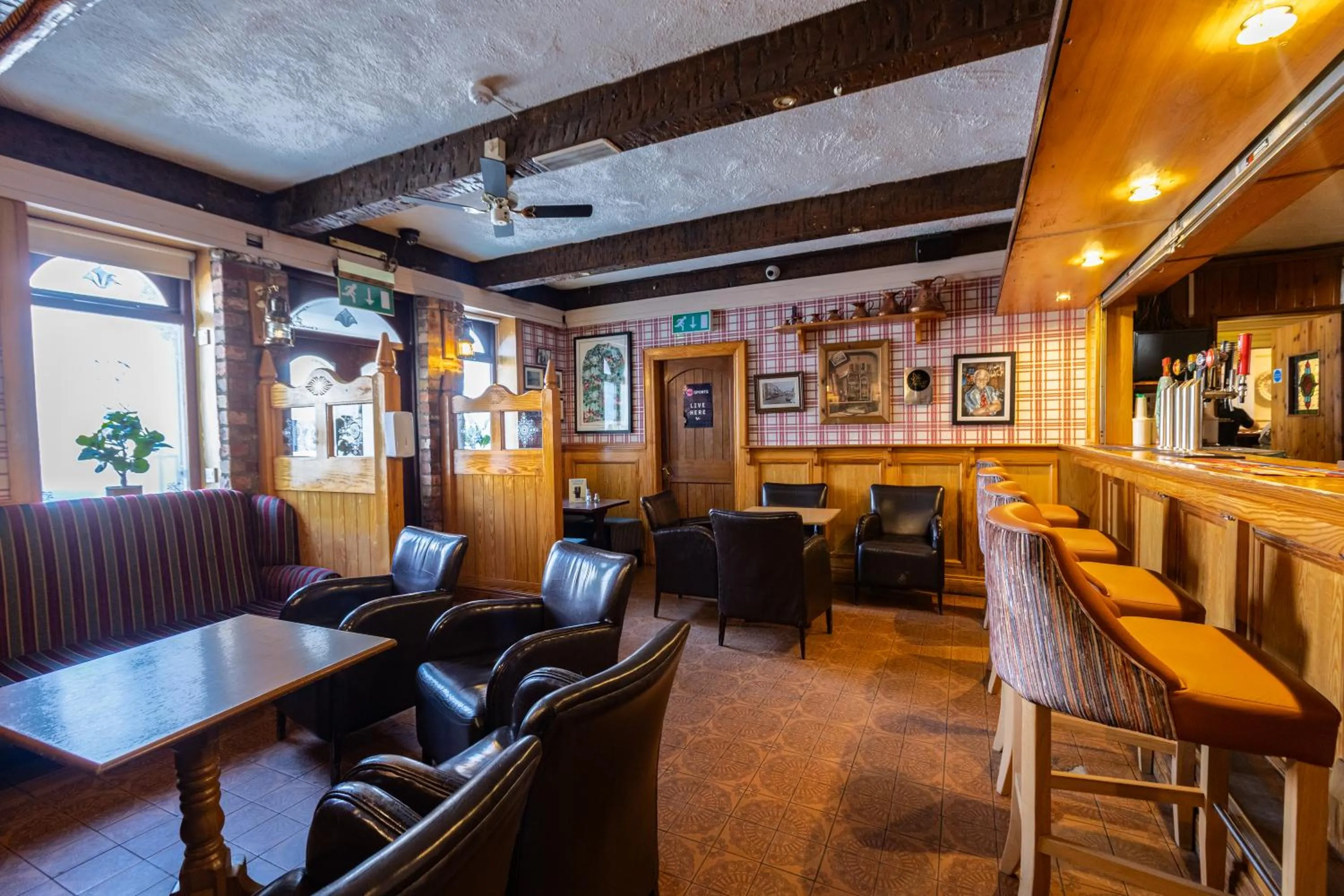 Lounge or bar in The Derg Arms B&B