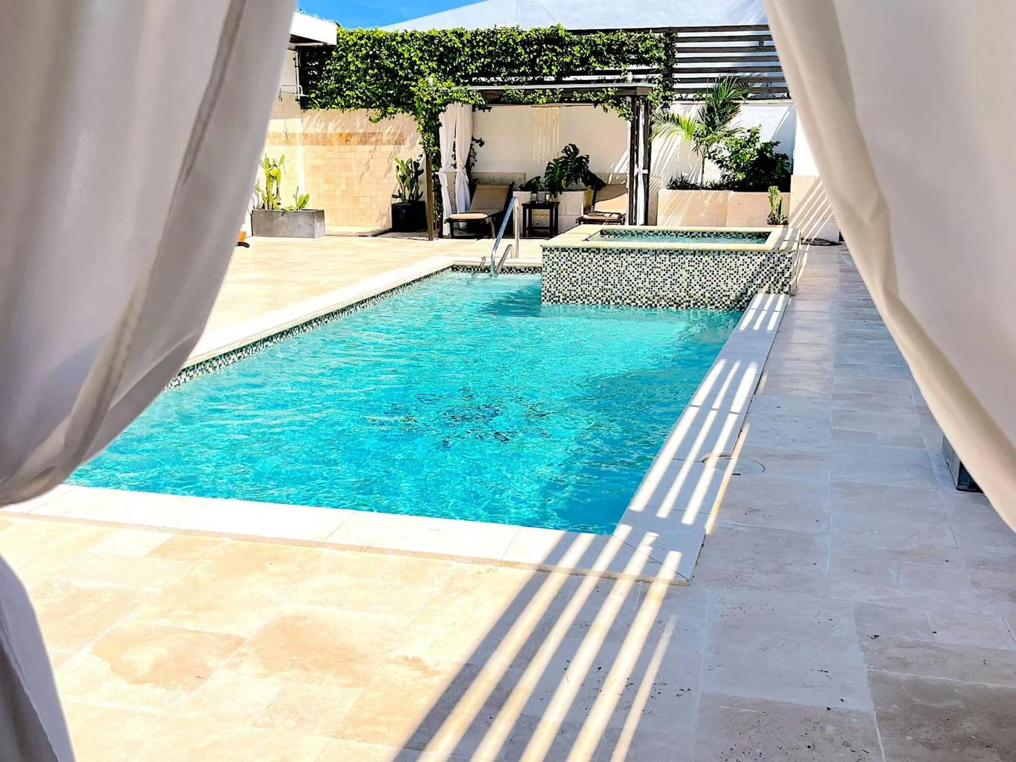 Pool view in Aruba Lagunita