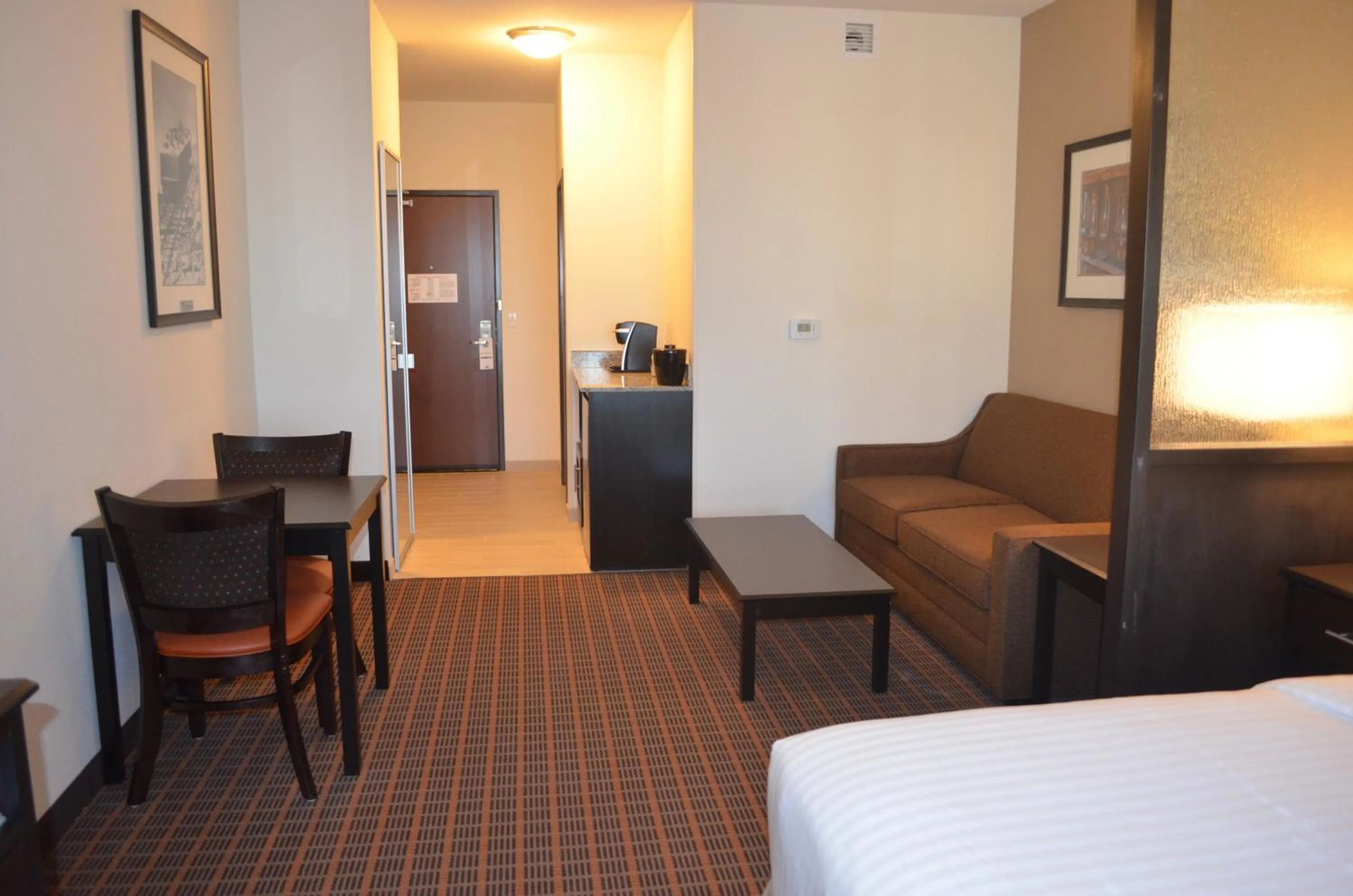 Bedroom, Bed in Holiday Inn Express & Suites Golden by IHG