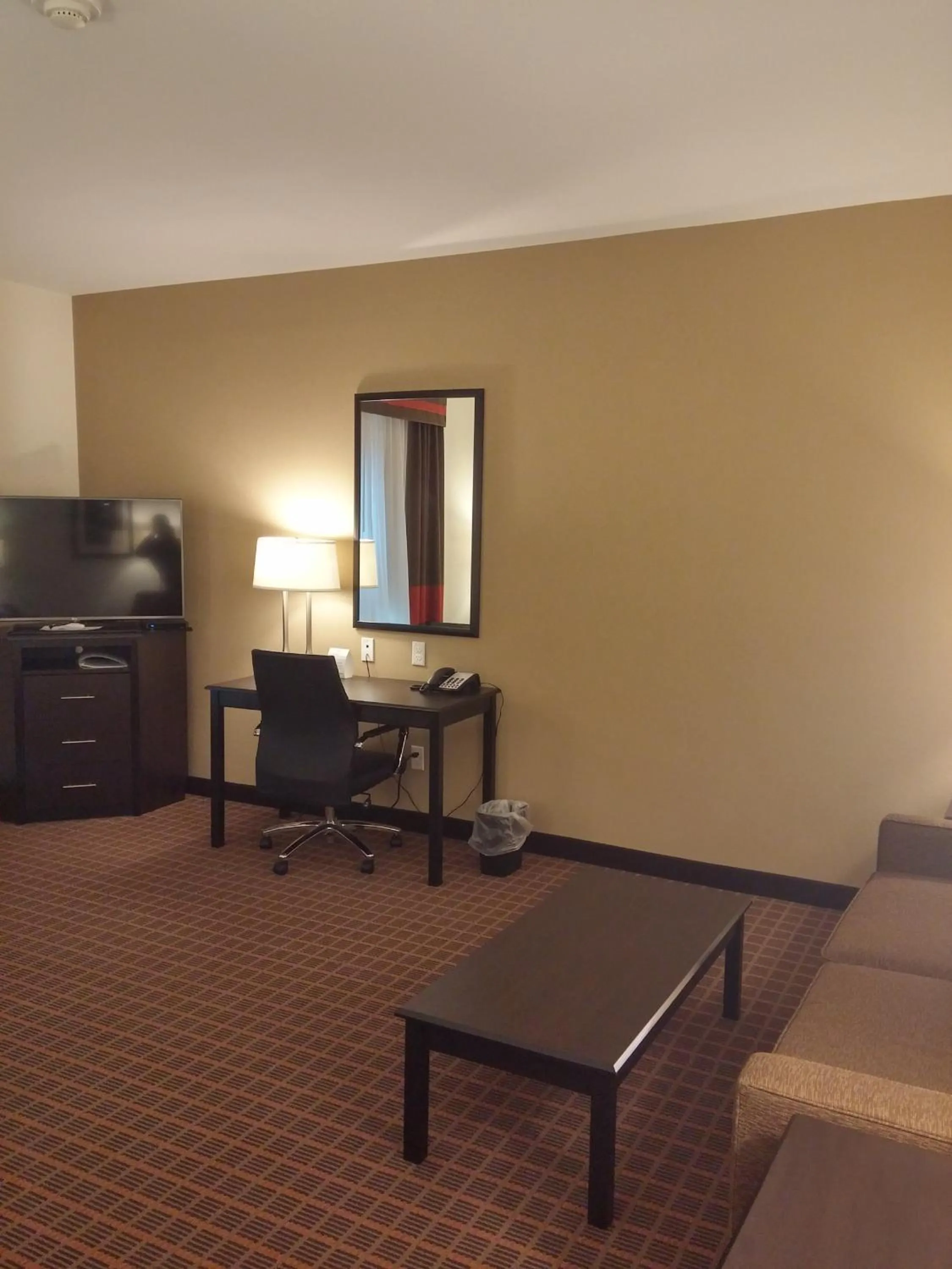 Photo of the whole room in Holiday Inn Express & Suites Golden by IHG