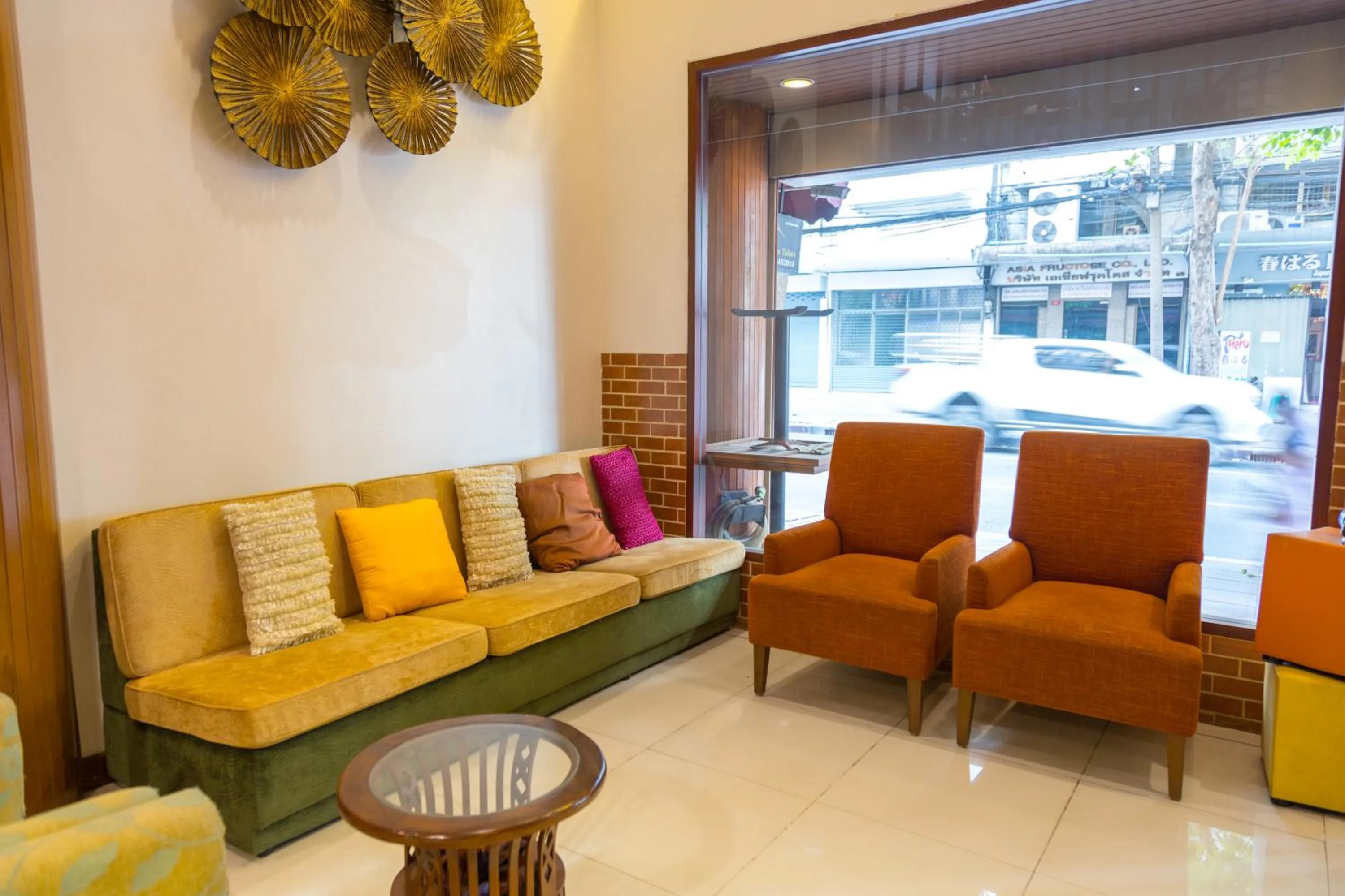 Living room in UPAR Hotels Silom