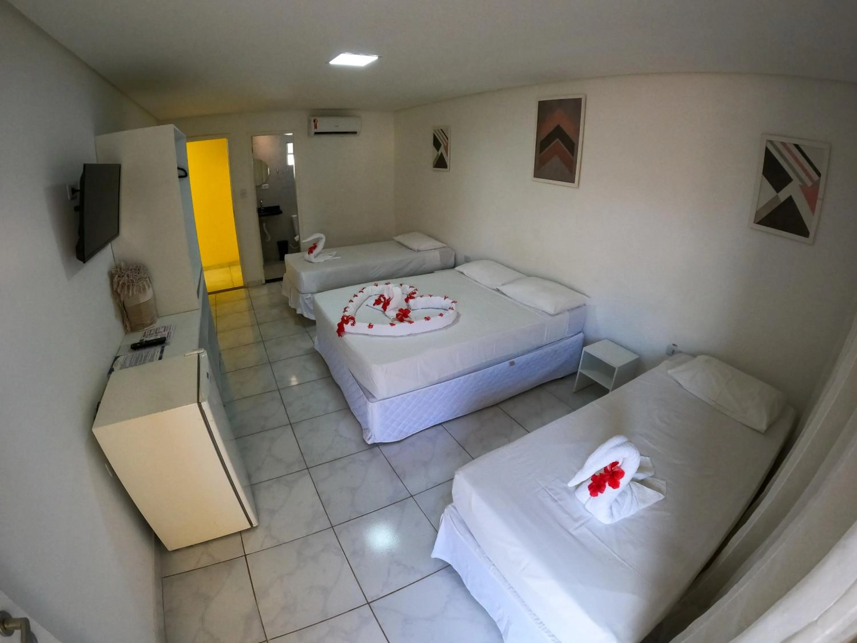 Photo of the whole room, Bed in Pousada Joia Rara