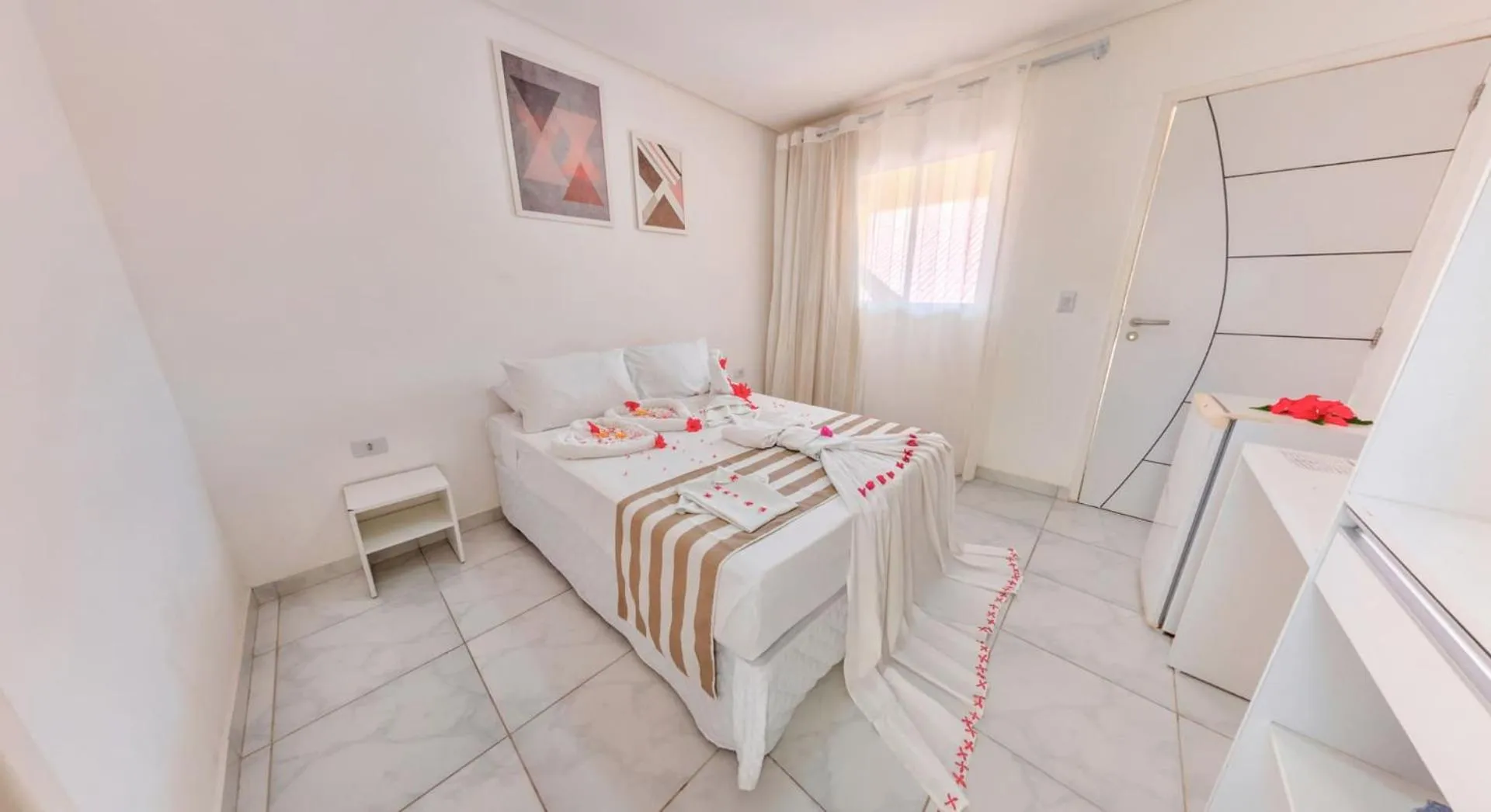 Photo of the whole room, Bed in Pousada Joia Rara