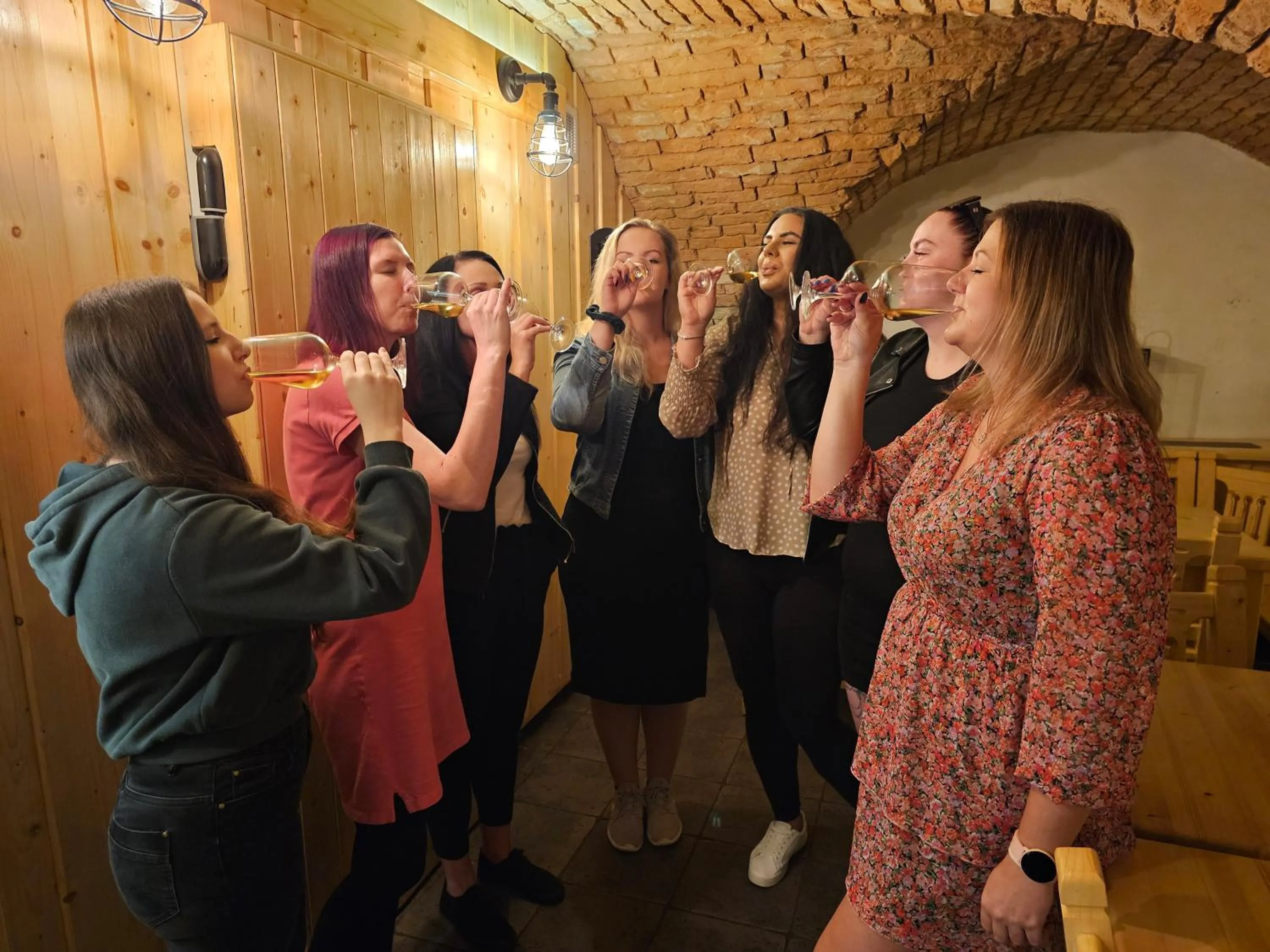 group of guests in Balónový hotel a pivovar Radešín