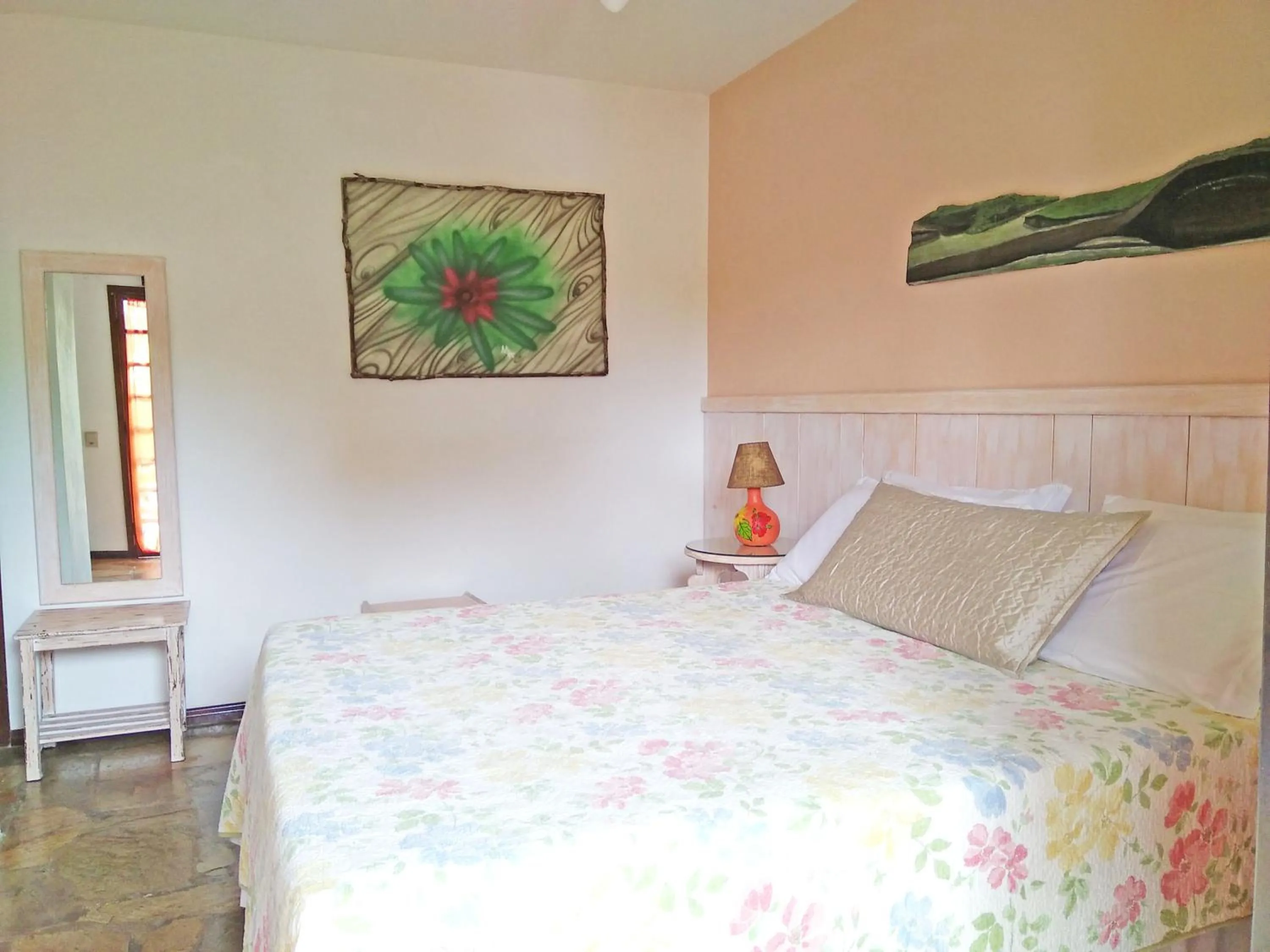 Photo of the whole room, Bed in Pousada Casa de Maria