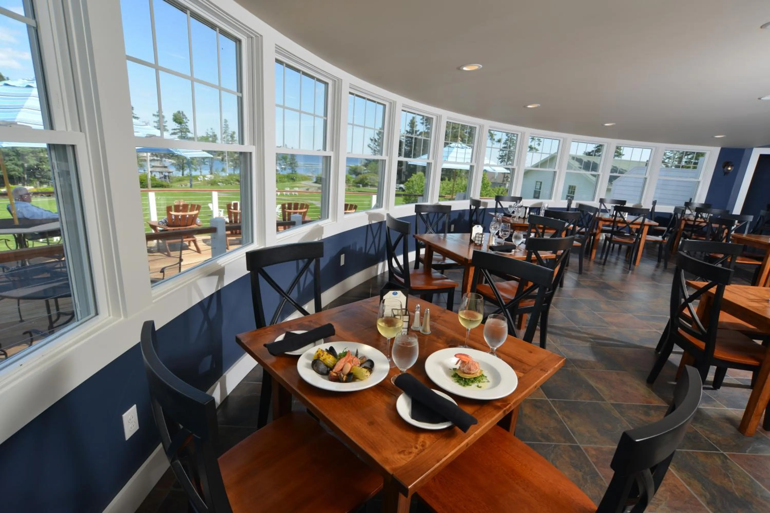 Restaurant/places to eat in Newagen Seaside Inn