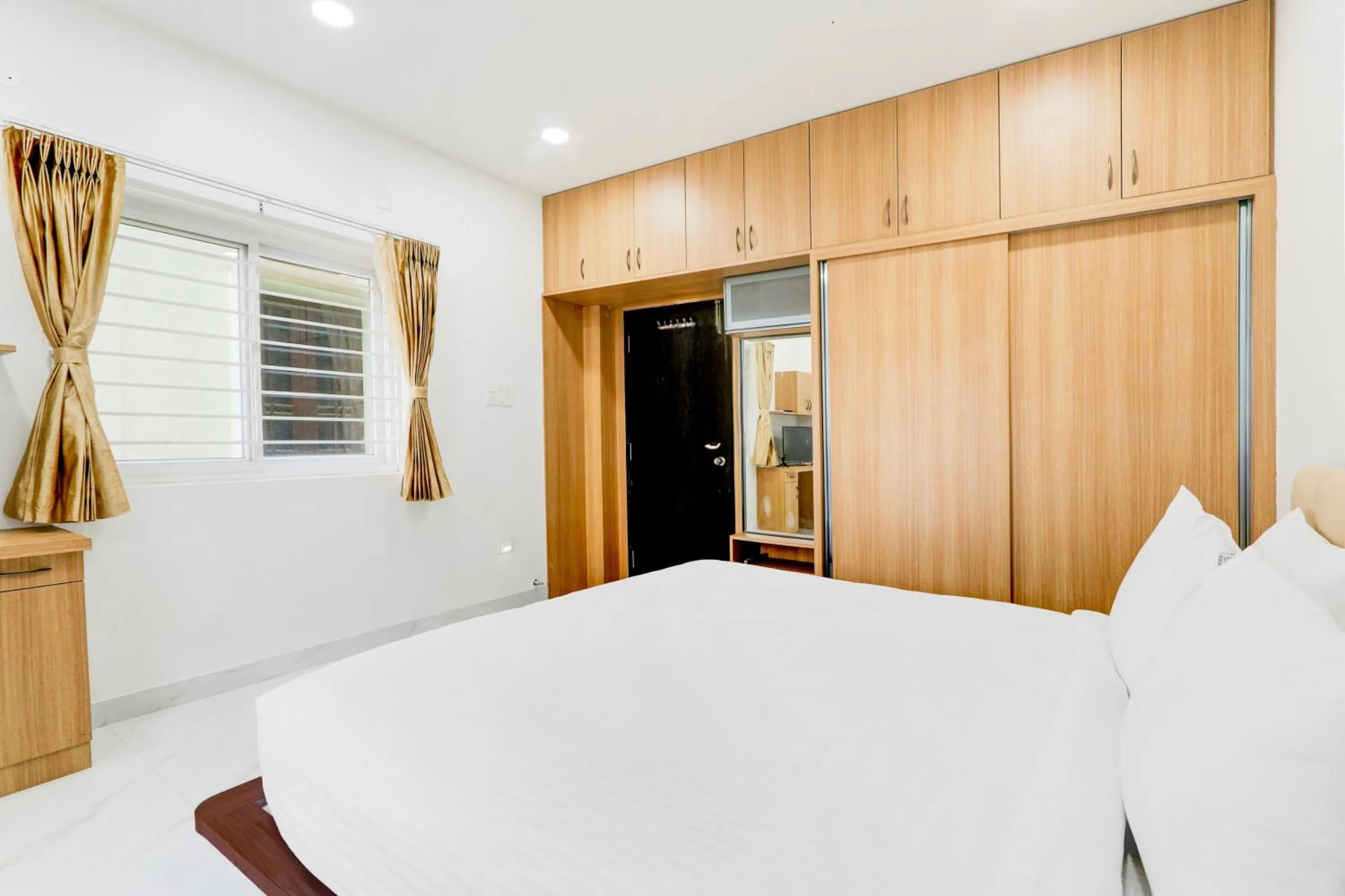 Bedroom, Bed in Palette by CheckIn Chanda Nagar Near GSM Mall