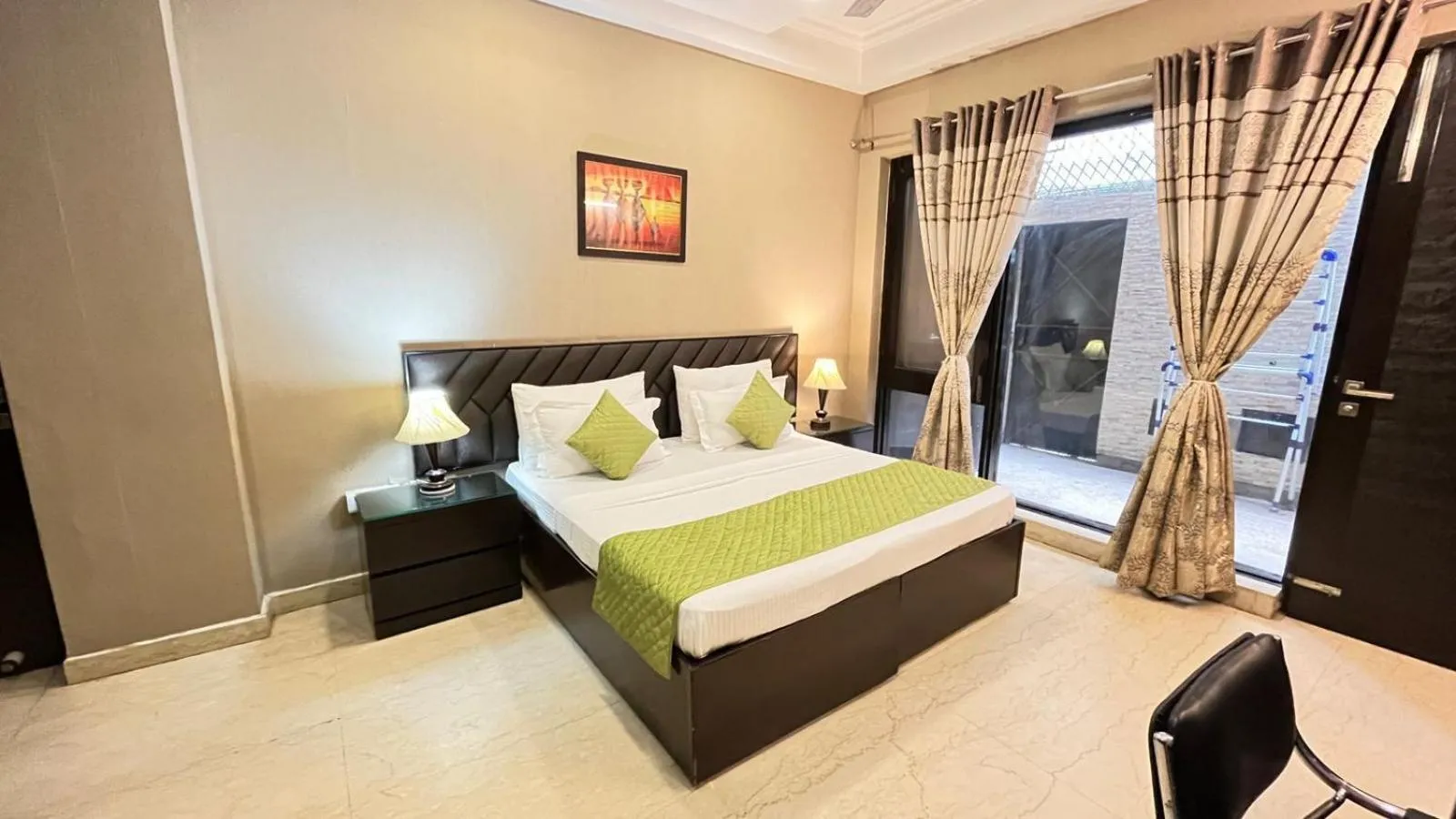 Bed in Abode Residency near USA Embassy Delhi Safdarjung Enclave New Delhi