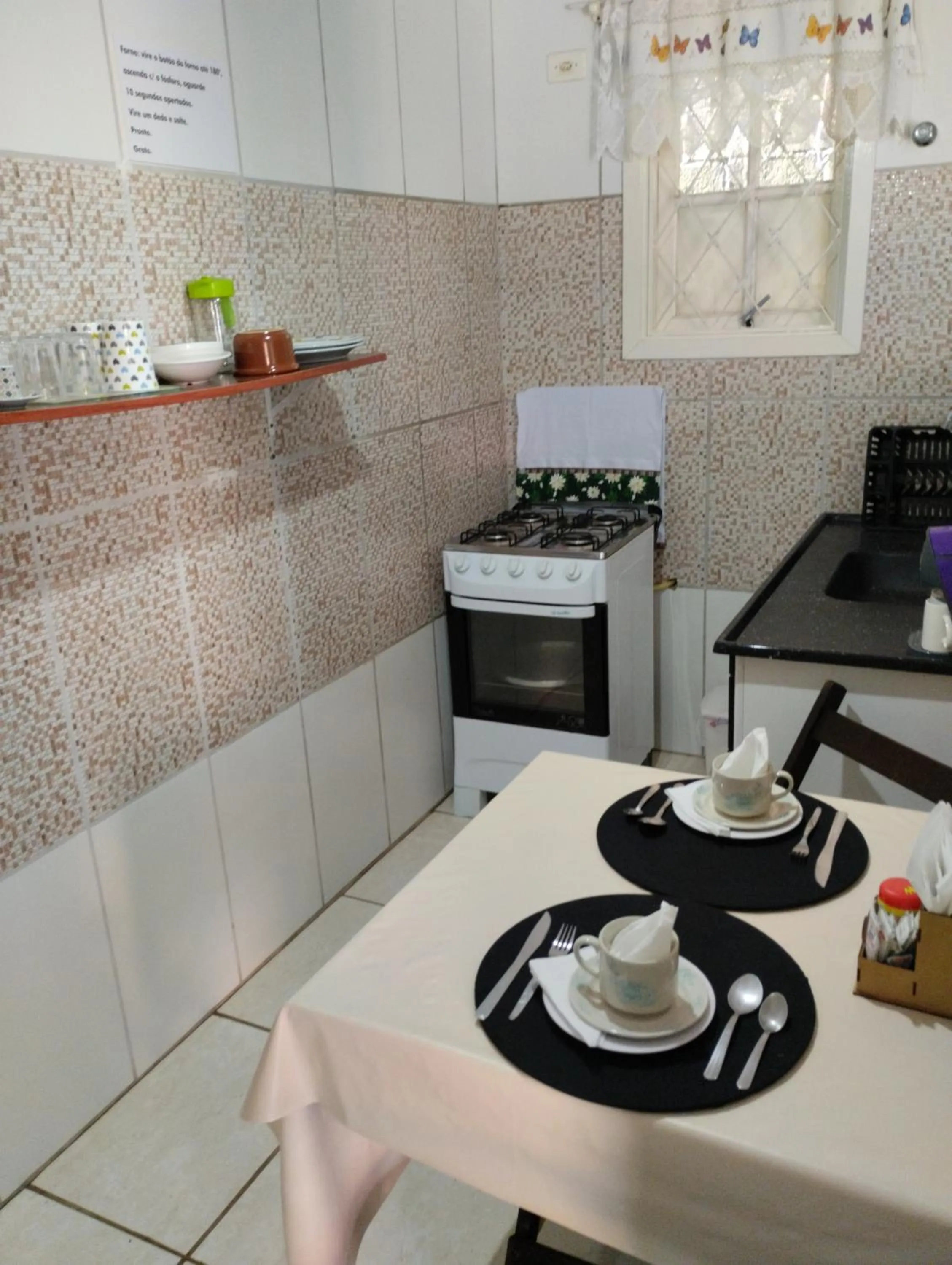 Dining area in Pousada Cantinho da Mi & Teco