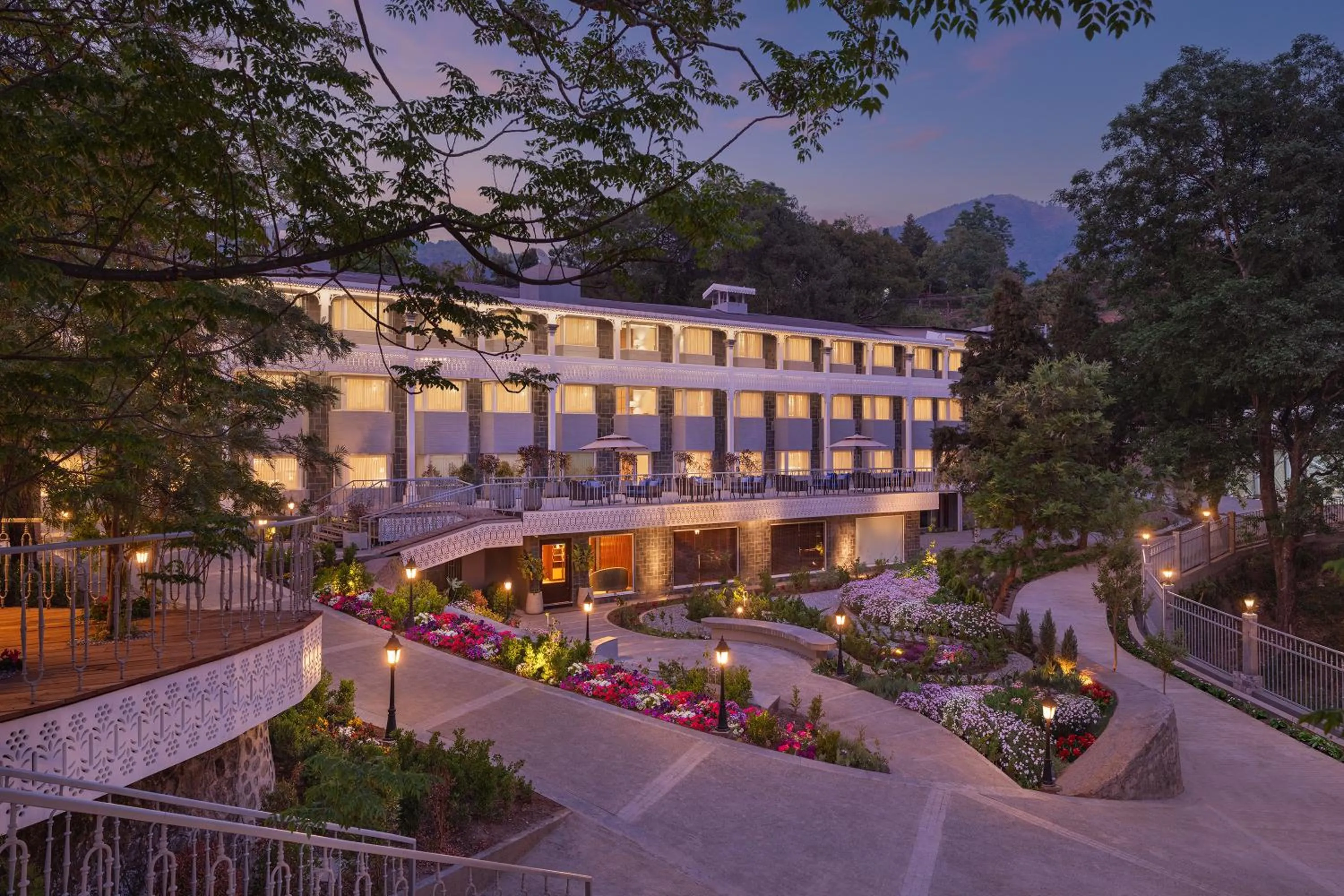 Property building in Naukuchia House, Naukuchiatal - IHCL SeleQtions