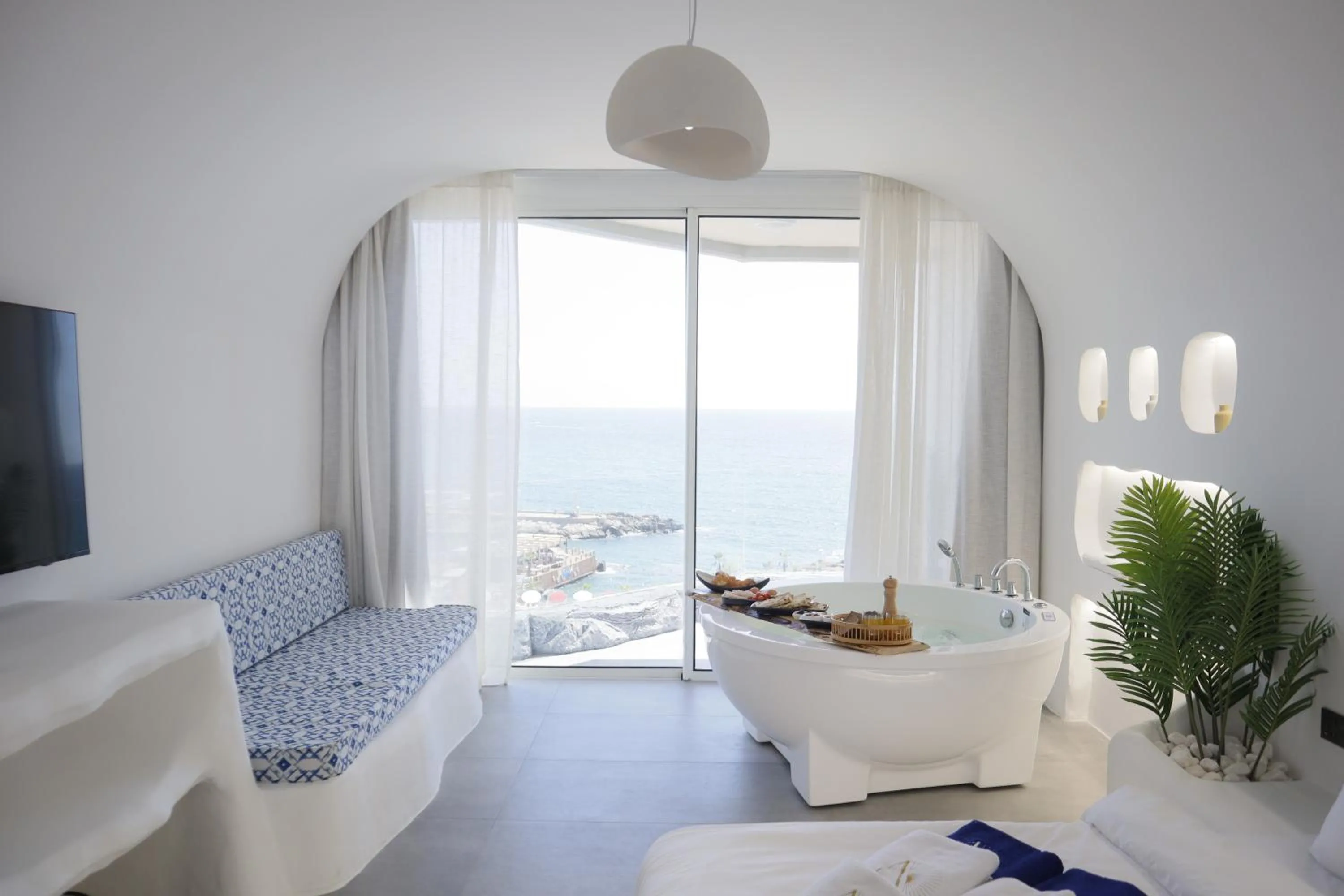 Aqualand Hotel & Resort