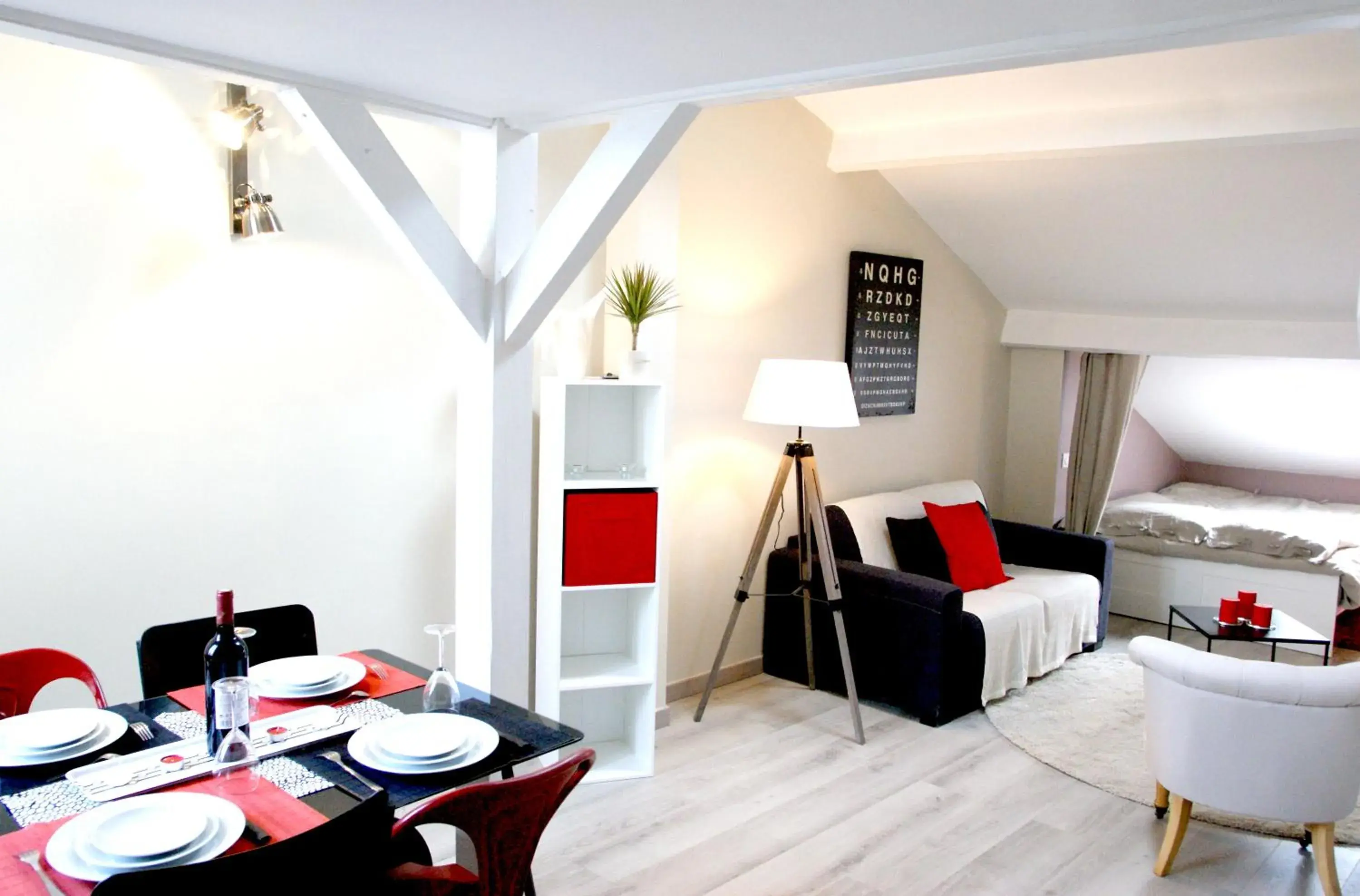 Duplex Apartment in Spacious 2-Bedroom Family Duplex with Free Parking and Netflix Duplex Apartment in Spacious 2-Bedroom Family Duplex with Free Parking and Netflix