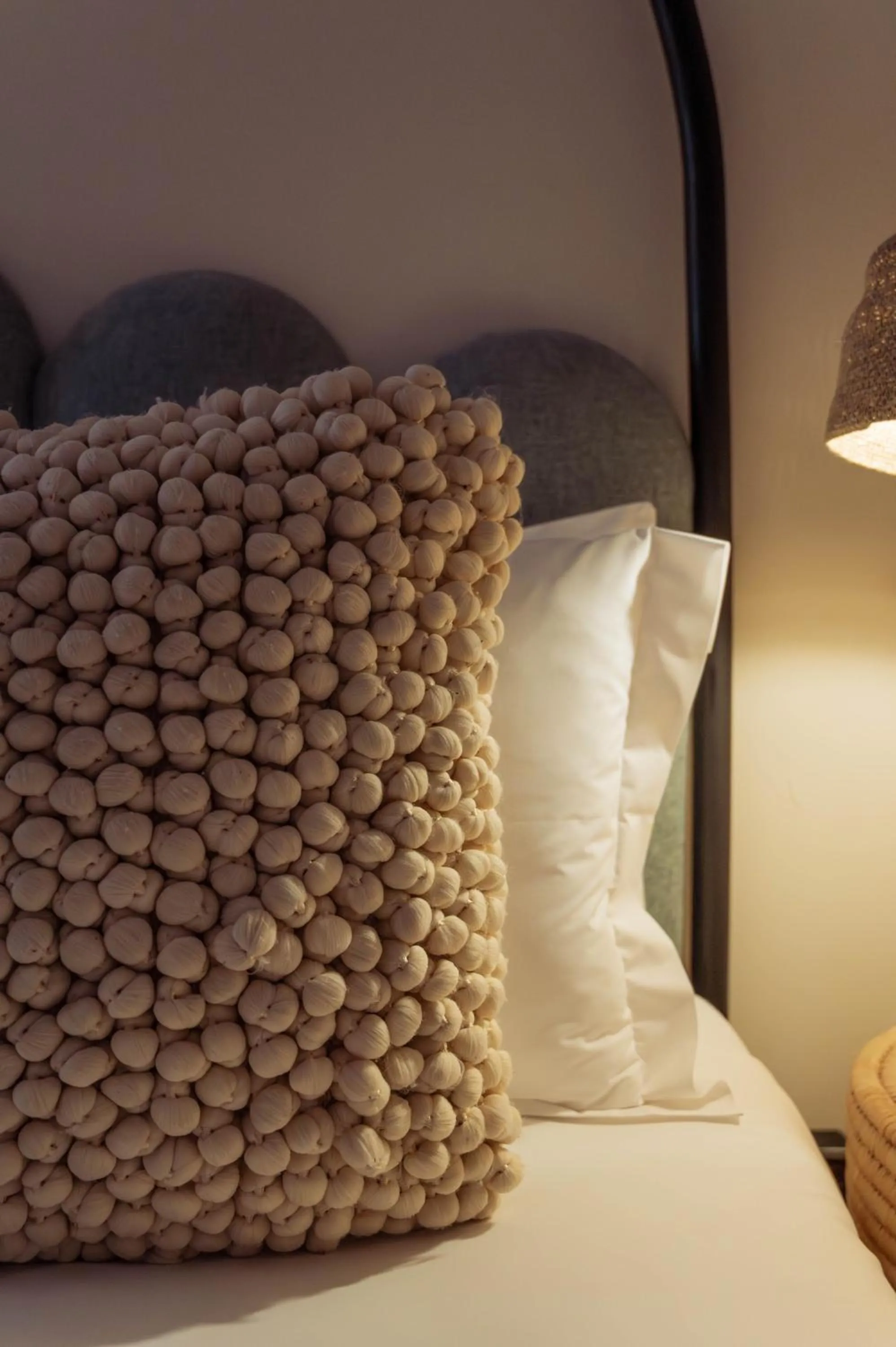 Bed in Stoep By Ideas Cartel