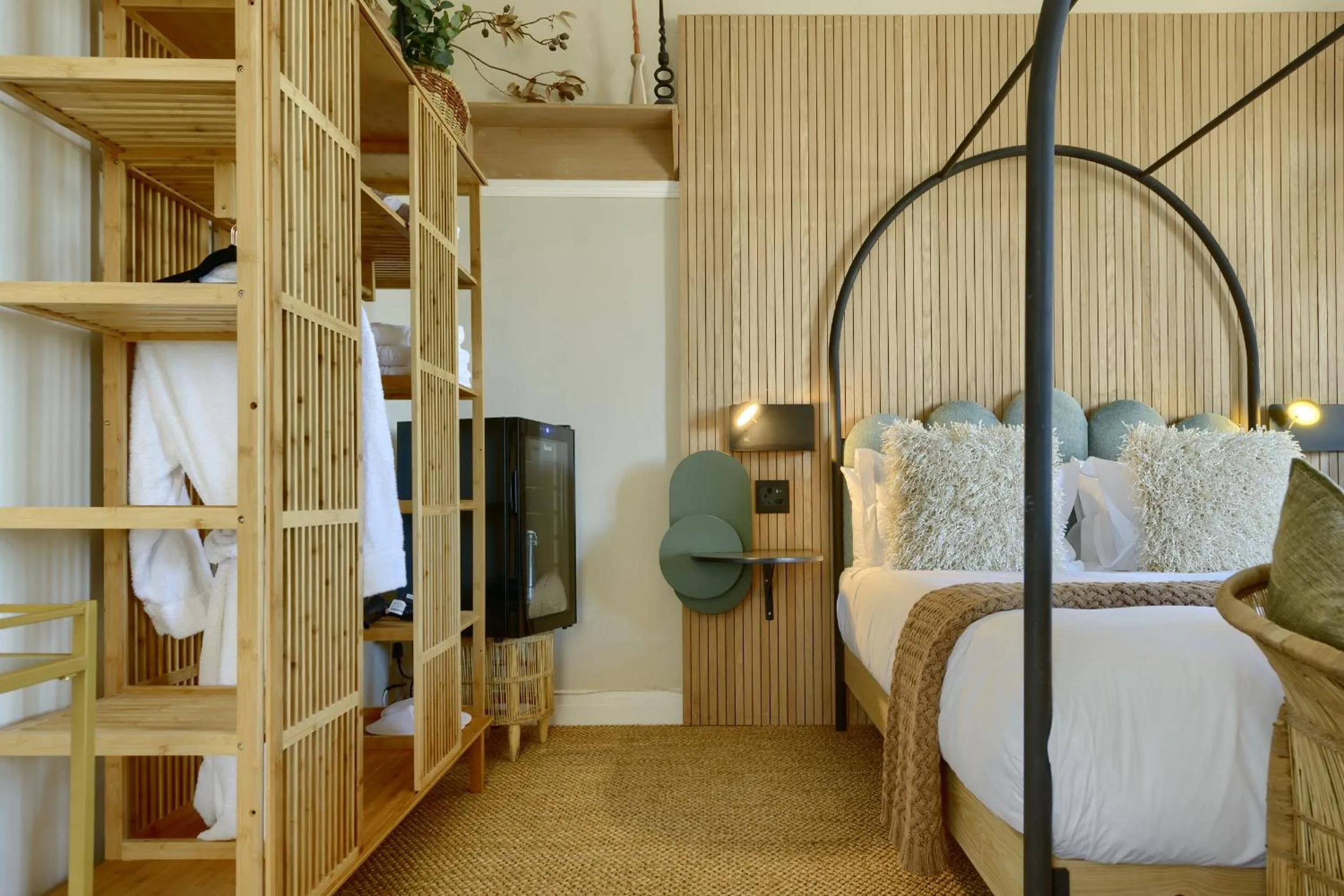 Bed in Stoep By Ideas Cartel