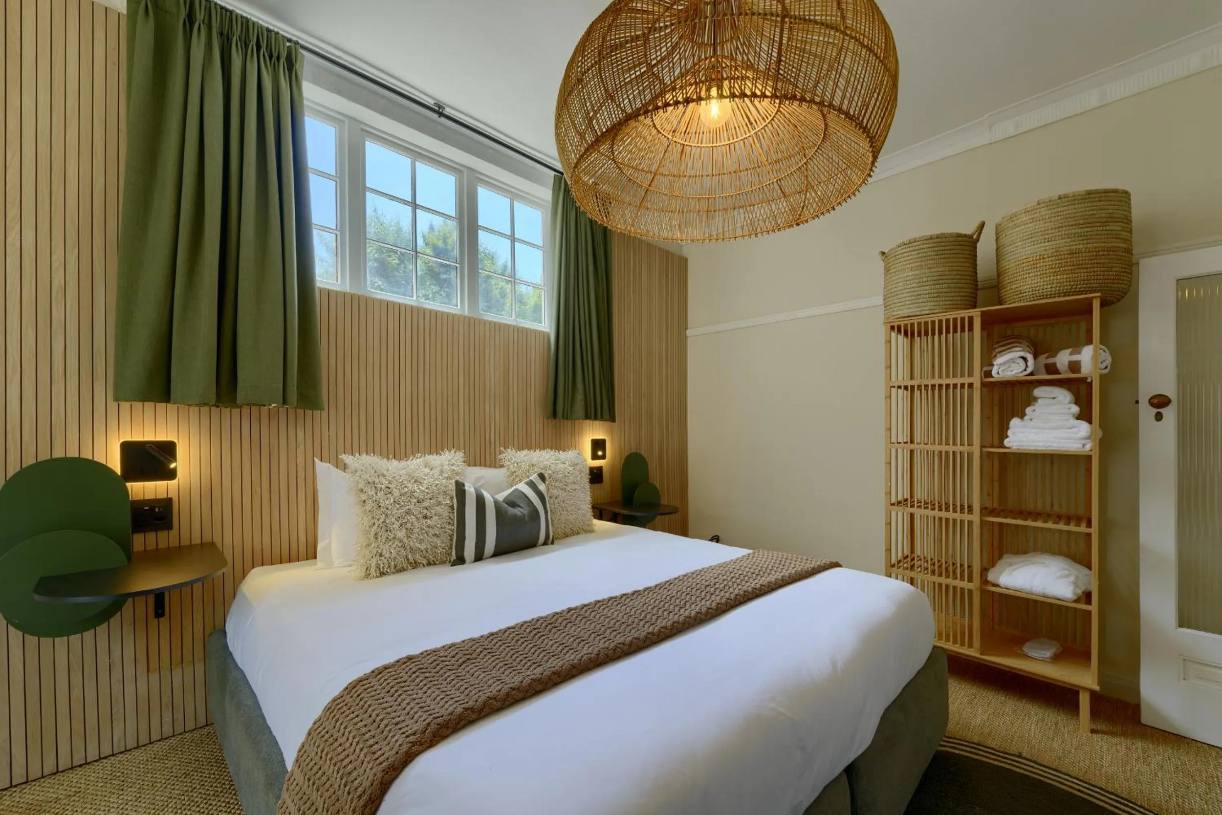 Bed in Stoep By Ideas Cartel