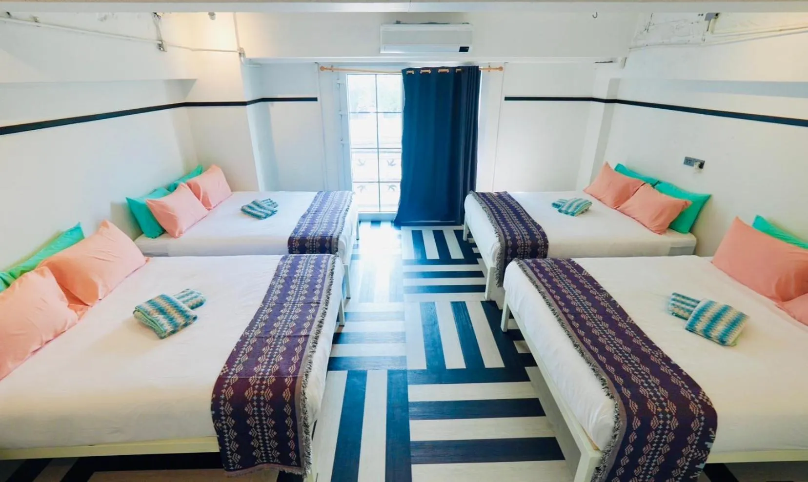 Bed in The Local Khaosan Bangkok Hotel