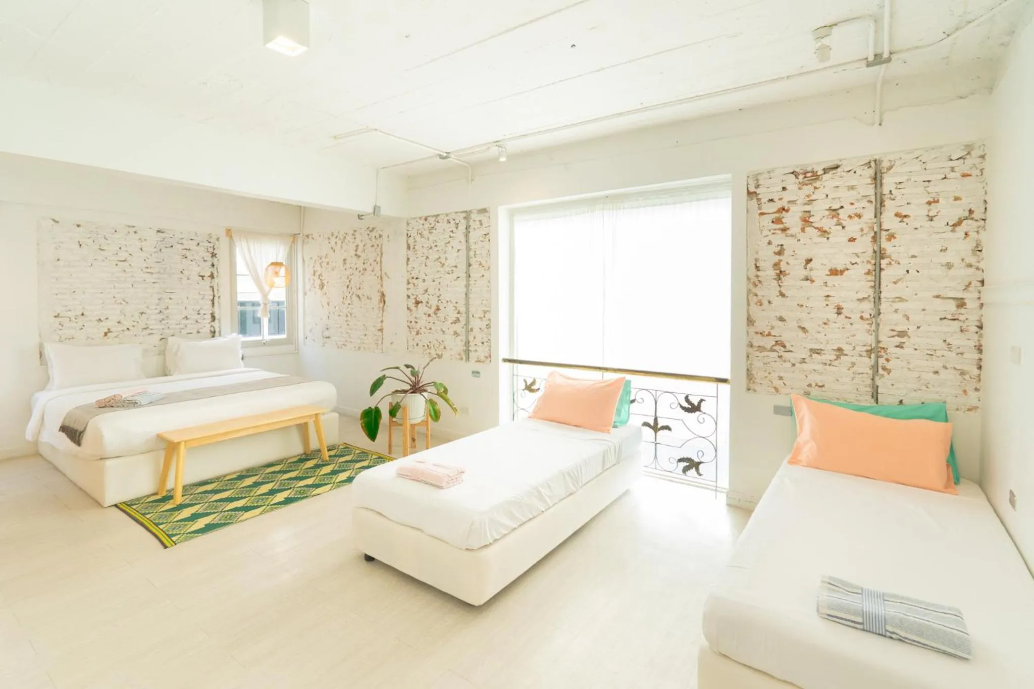 Bed in The Local Khaosan Bangkok Hotel