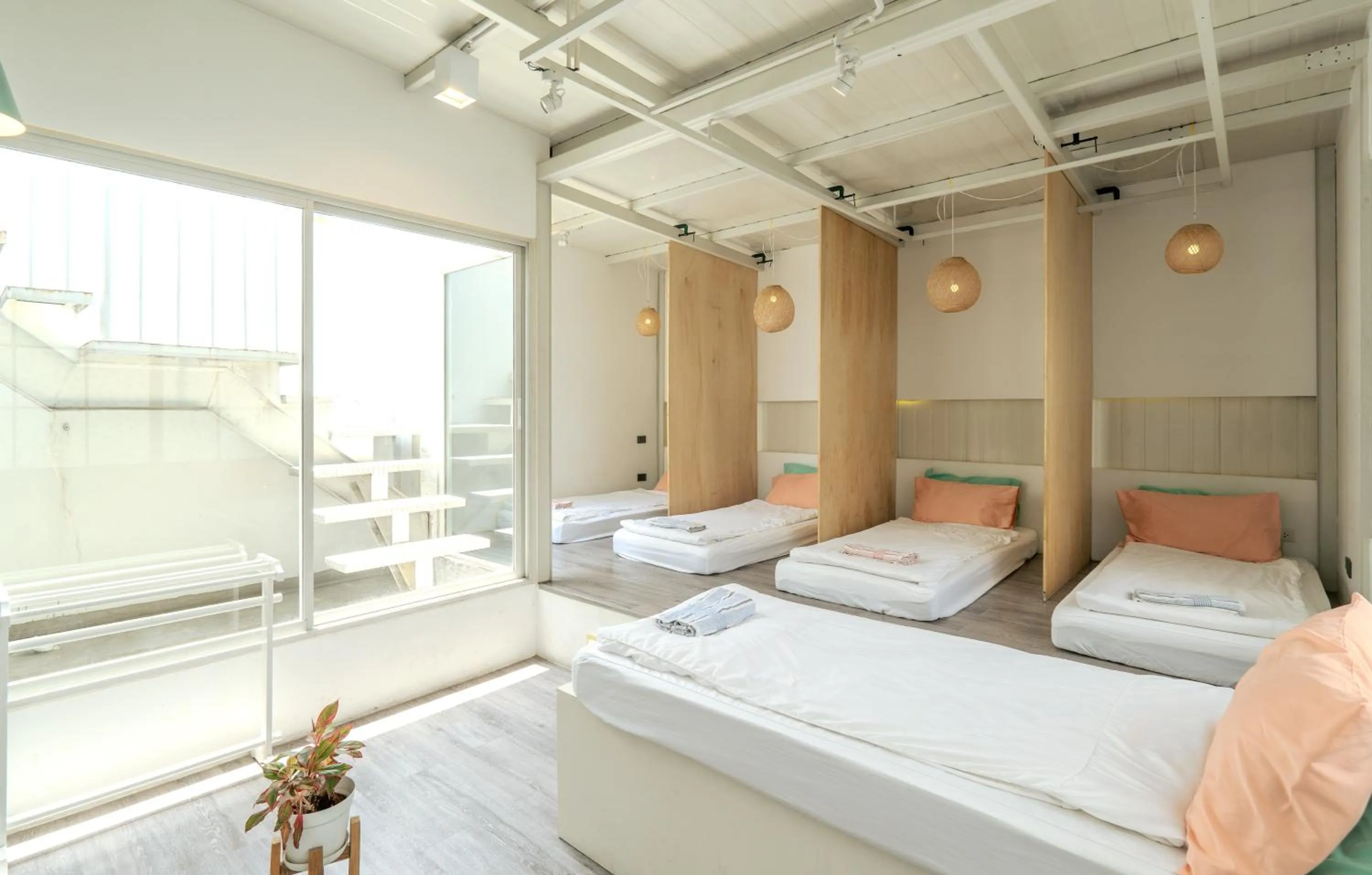 Bed in The Local Khaosan Bangkok Hotel