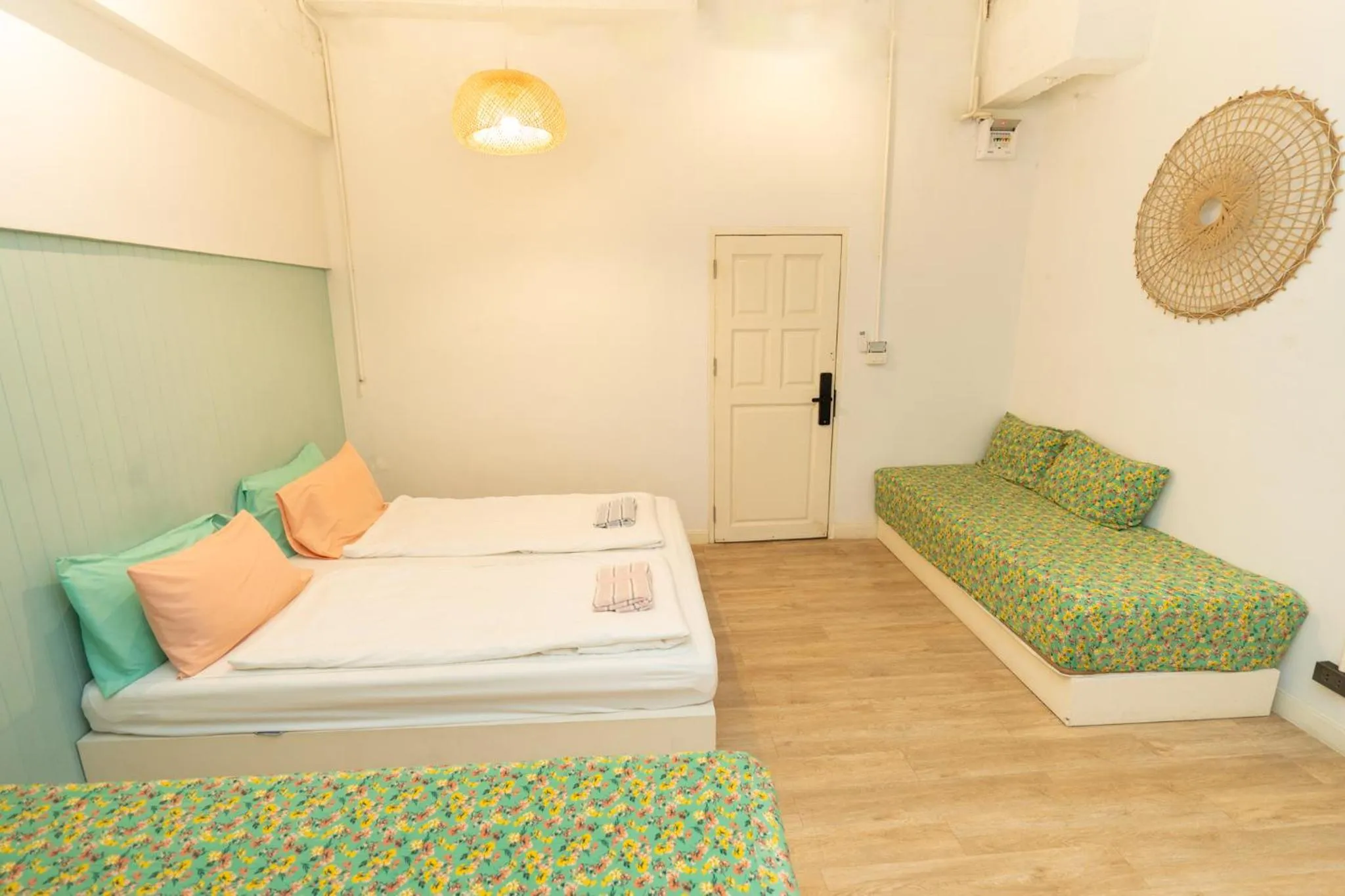 Bed in The Local Khaosan Bangkok Hotel