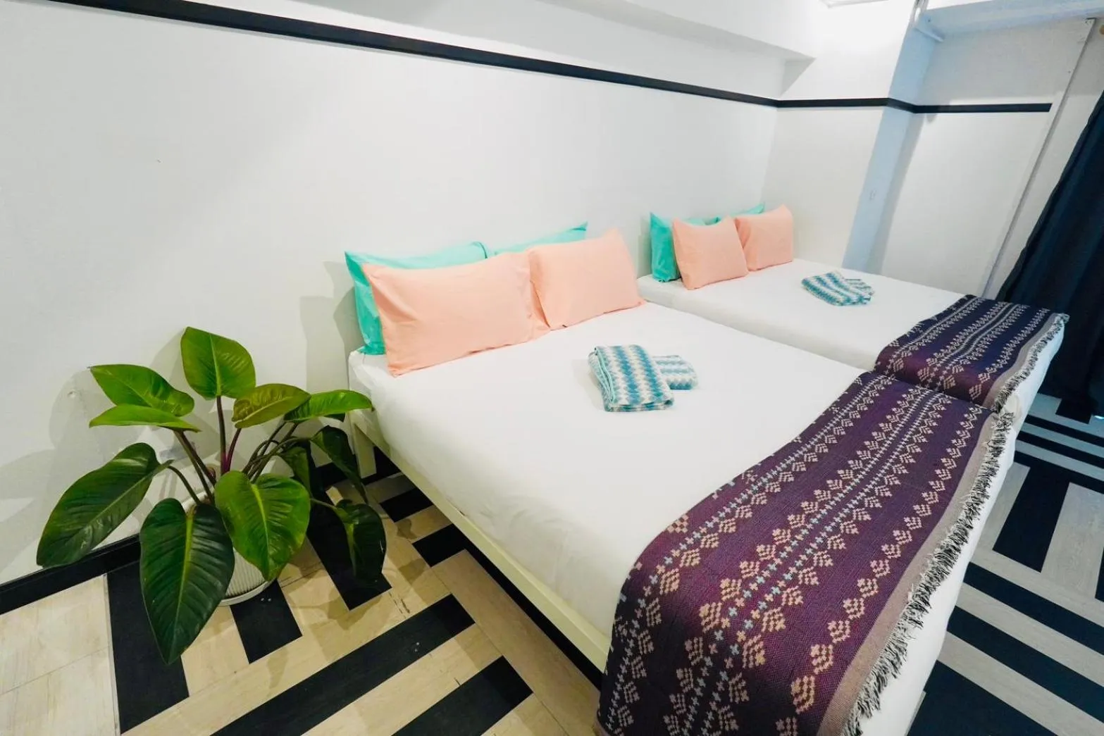 Bed in The Local Khaosan Bangkok Hotel