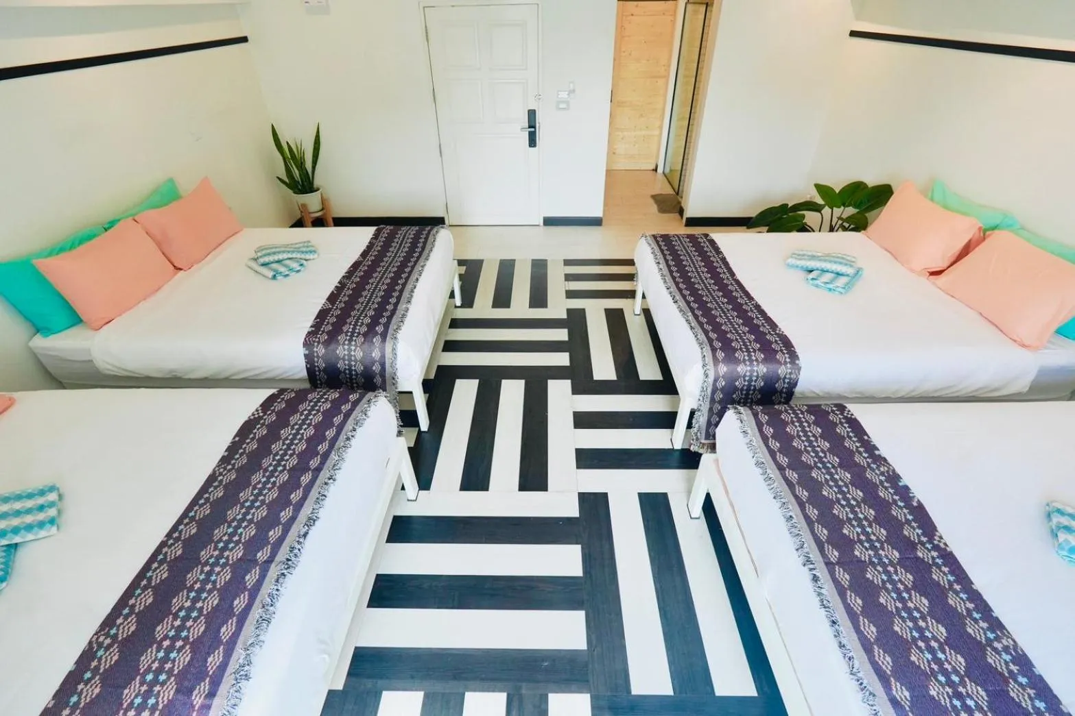 Bed in The Local Khaosan Bangkok Hotel