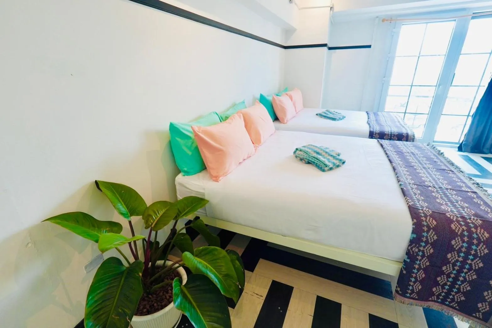 Bed in The Local Khaosan Bangkok Hotel