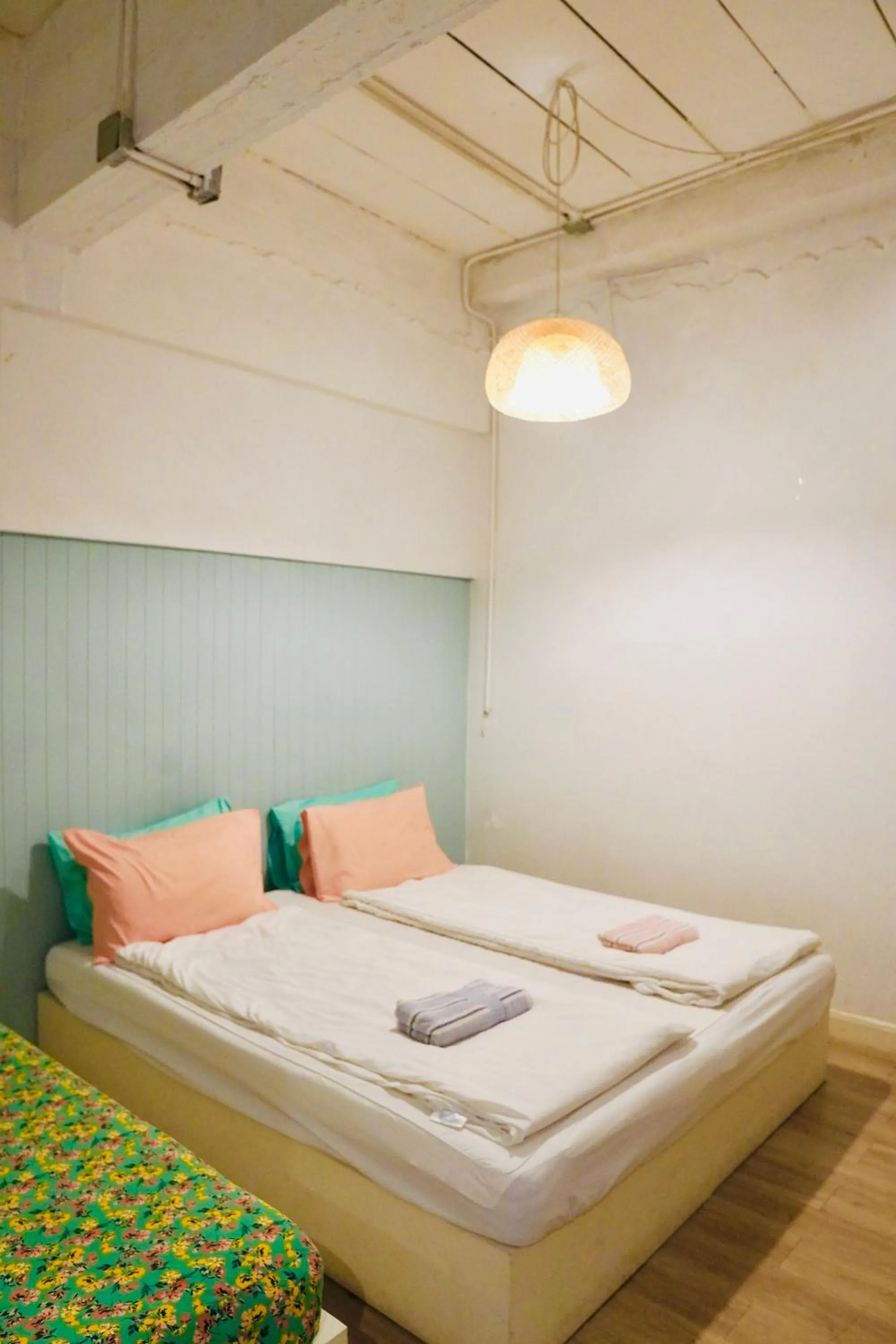 Bed in The Local Khaosan Bangkok Hotel