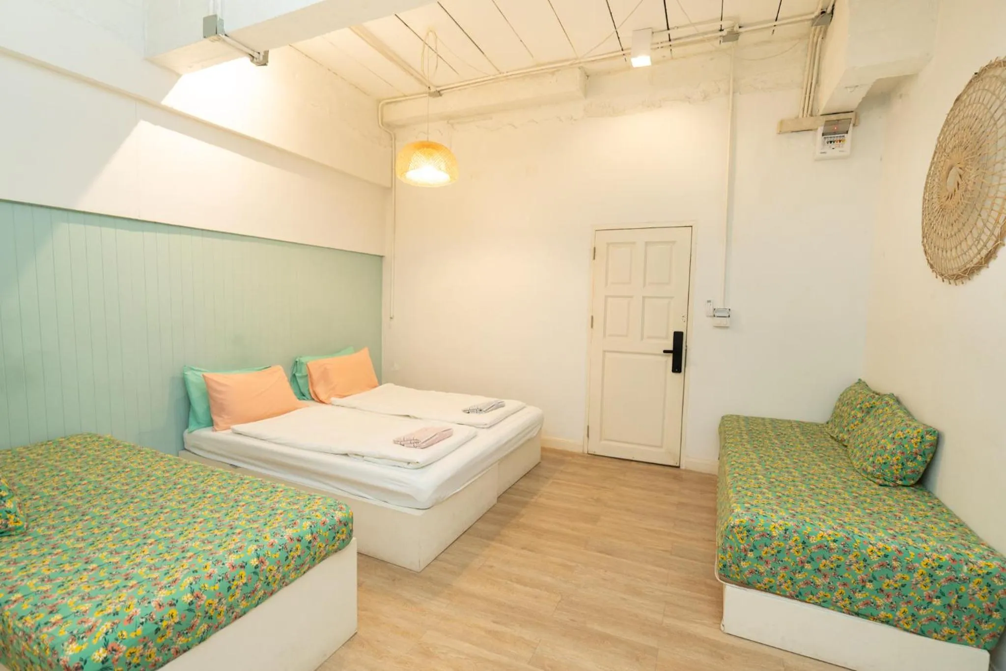 Bed in The Local Khaosan Bangkok Hotel