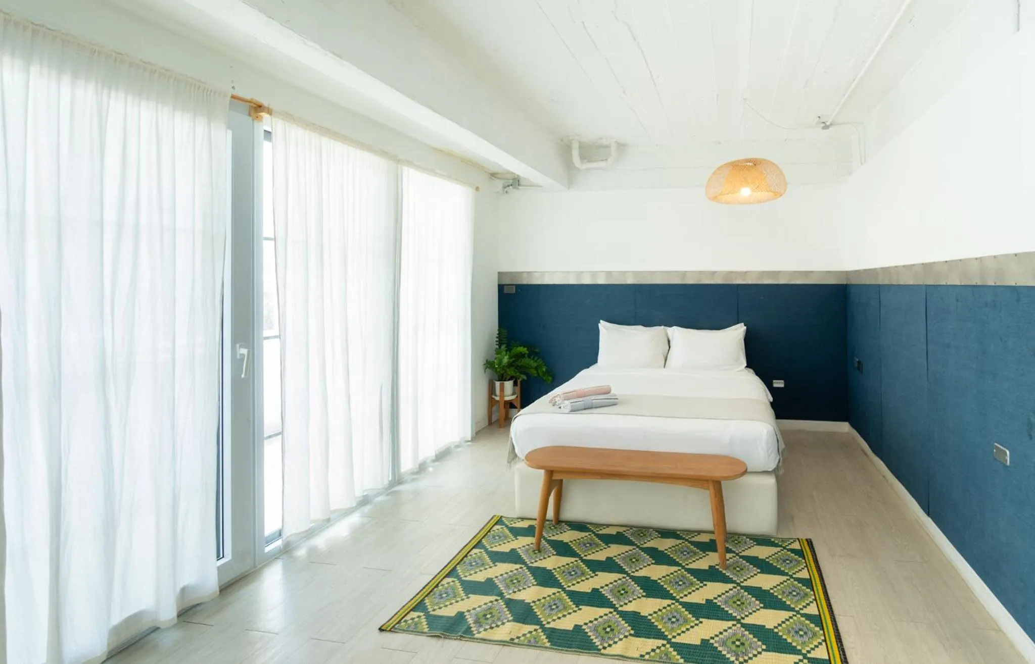 Bed in The Local Khaosan Bangkok Hotel