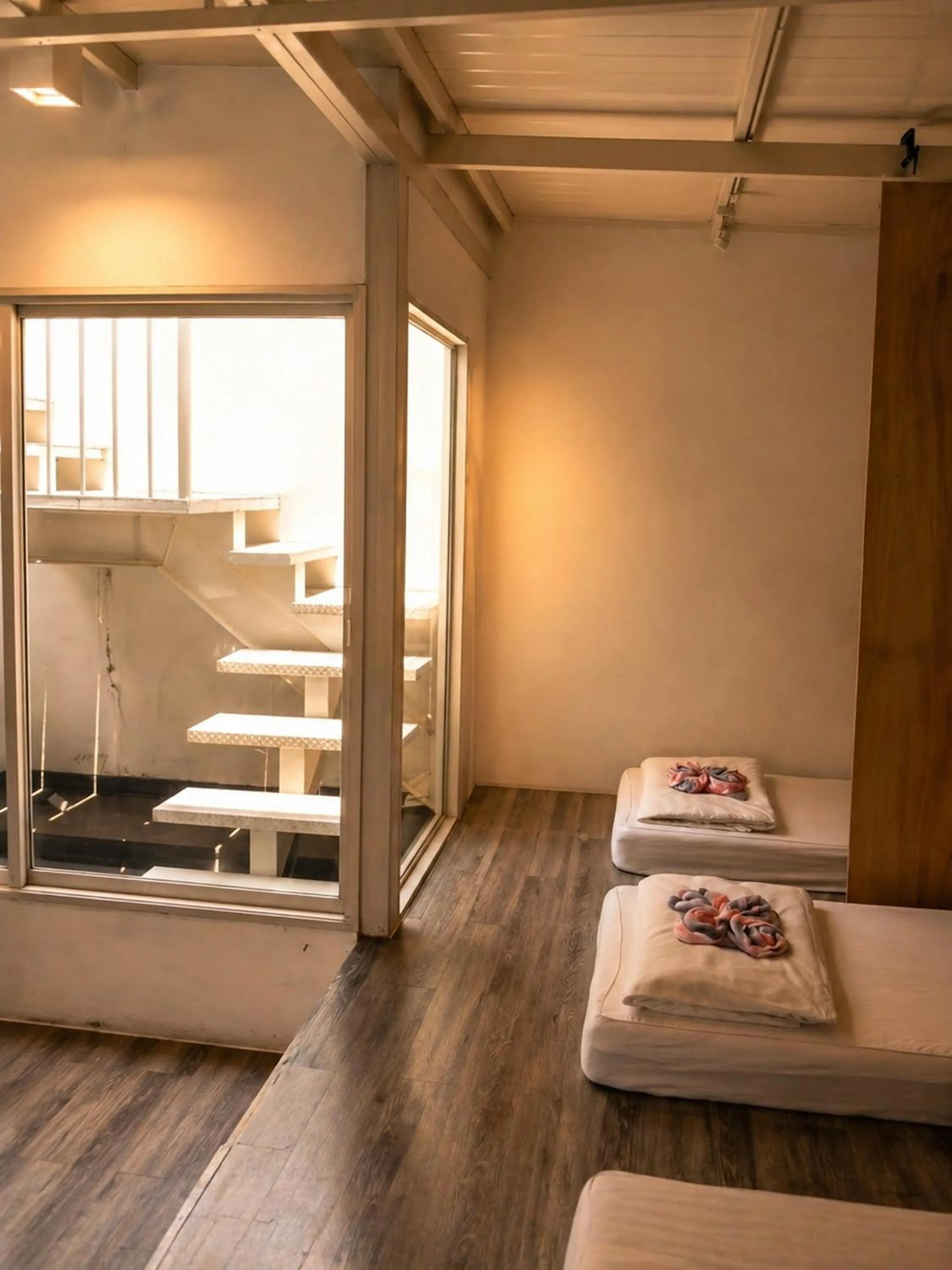 Bed in The Local Khaosan Bangkok Hotel