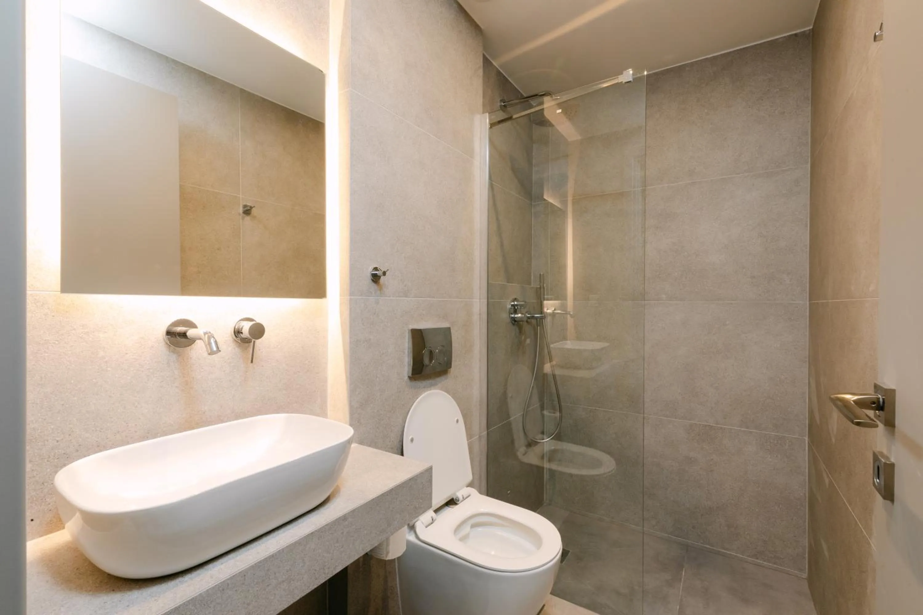 Bathroom in 11 Reasons Why Metaxourgeio