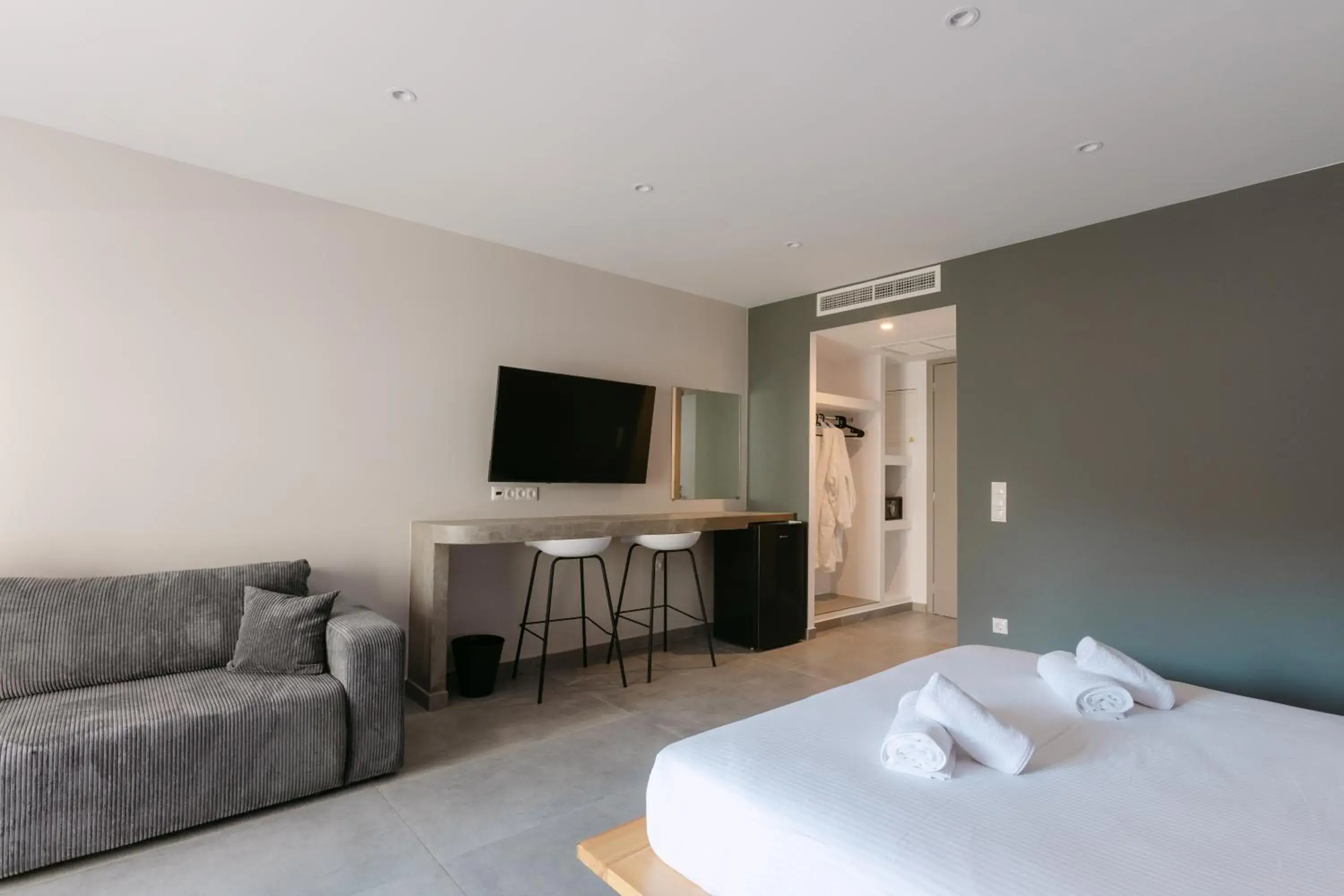 Superior Suite in 11 Reasons Why Metaxourgeio Superior Suite in 11 Reasons Why Metaxourgeio