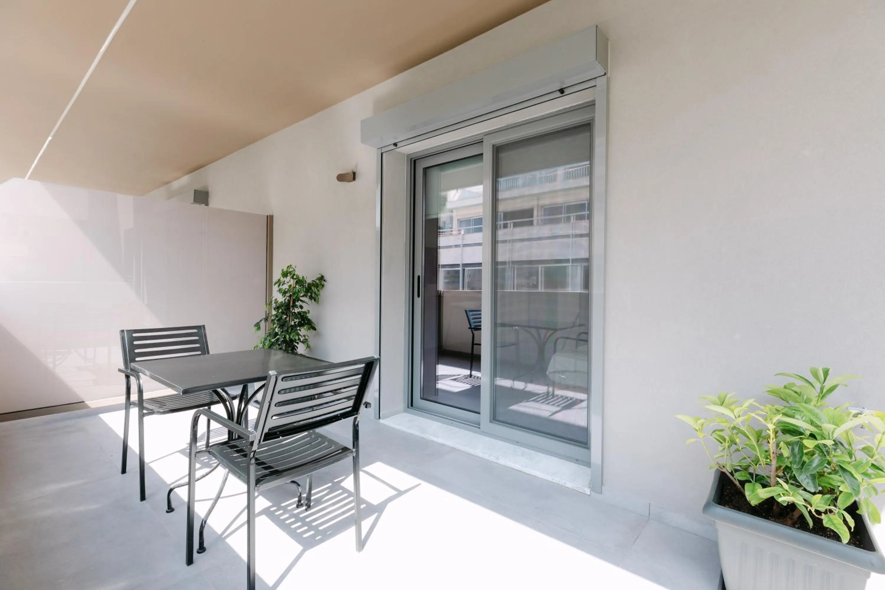 Balcony/Terrace in 11 Reasons Why Metaxourgeio