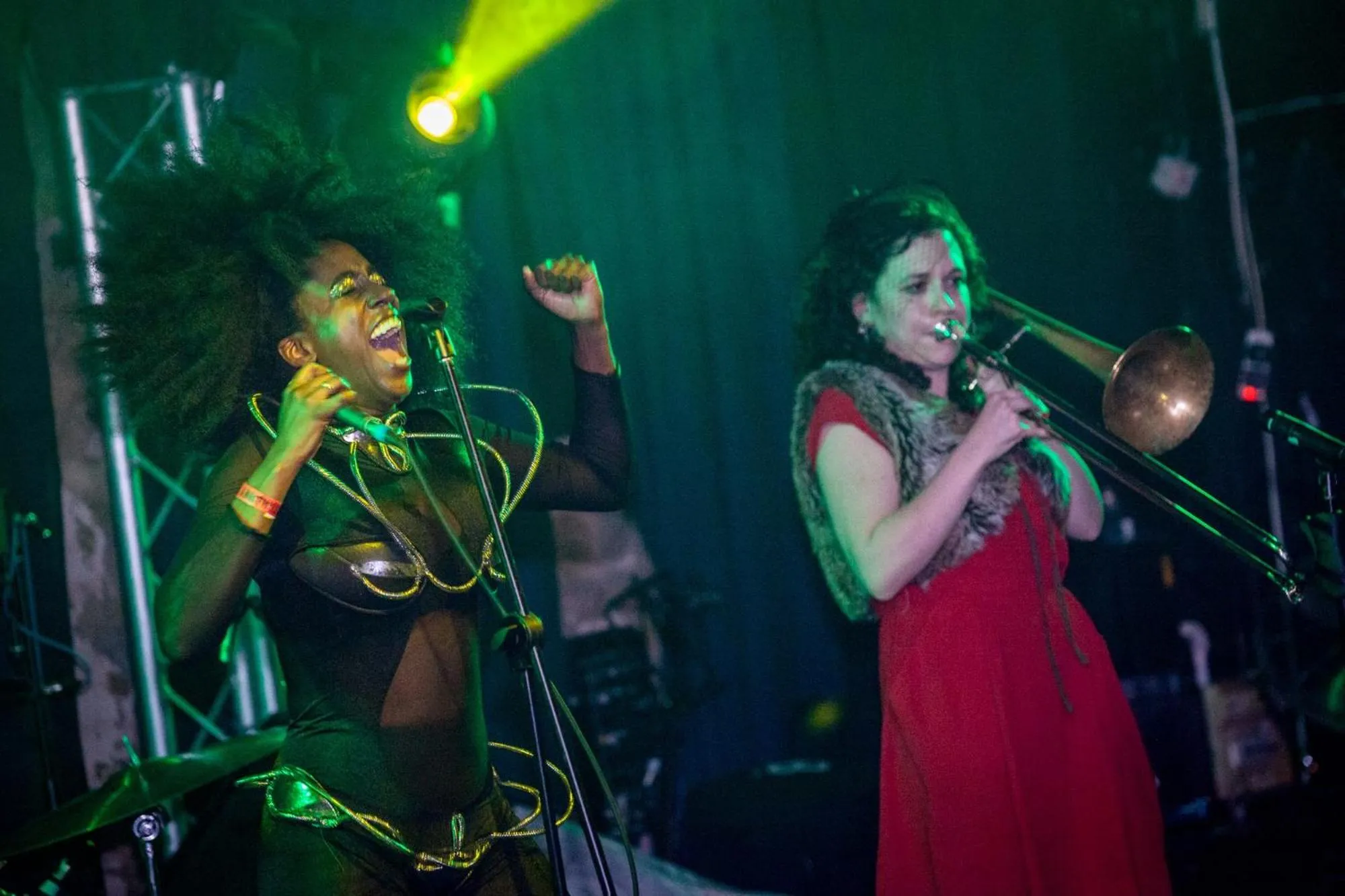 Evening entertainment in Hootananny Hostel