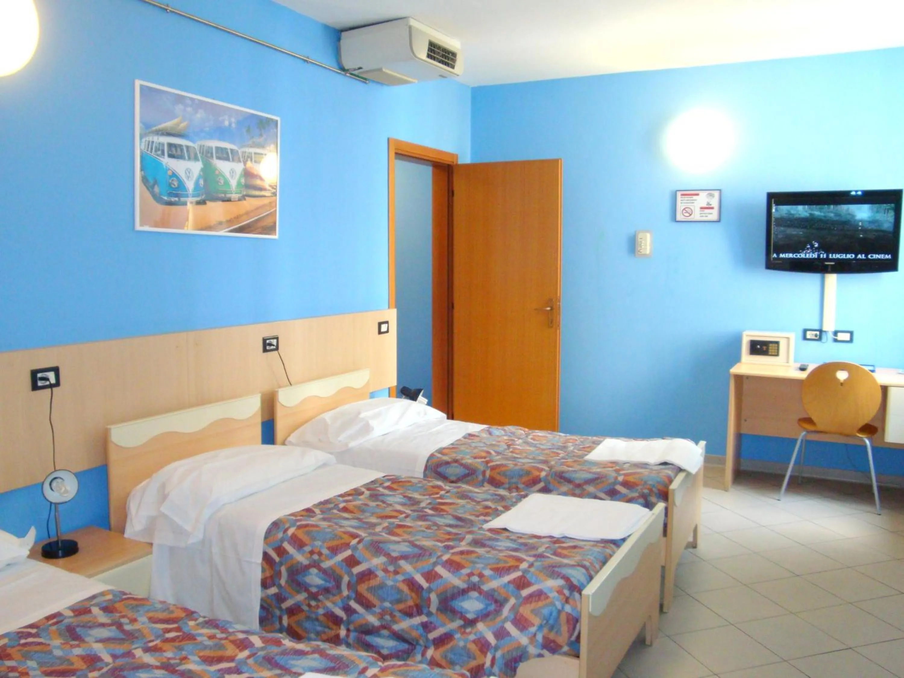 Photo of the whole room, Bed in Central Hostel BG