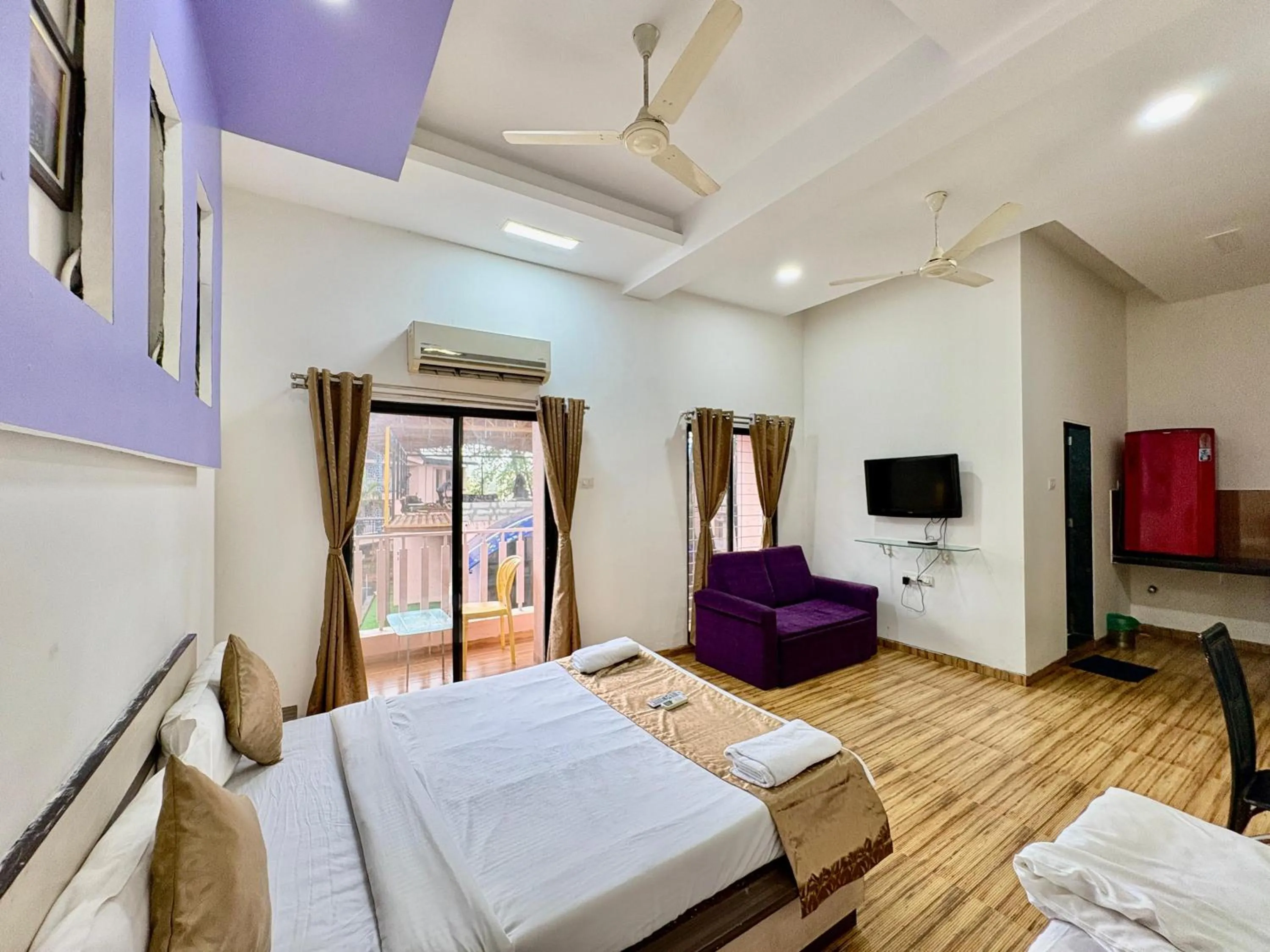 Bed in Le Tranquil Resort