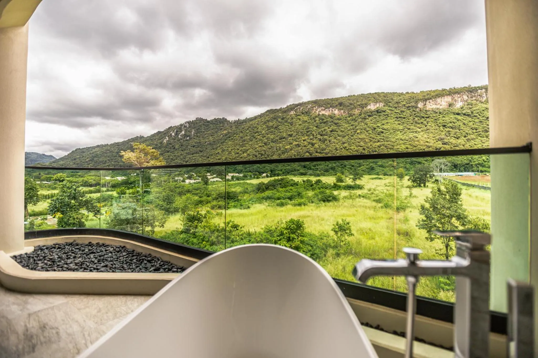 Bath in Viewpoint Khaoyai Hotel