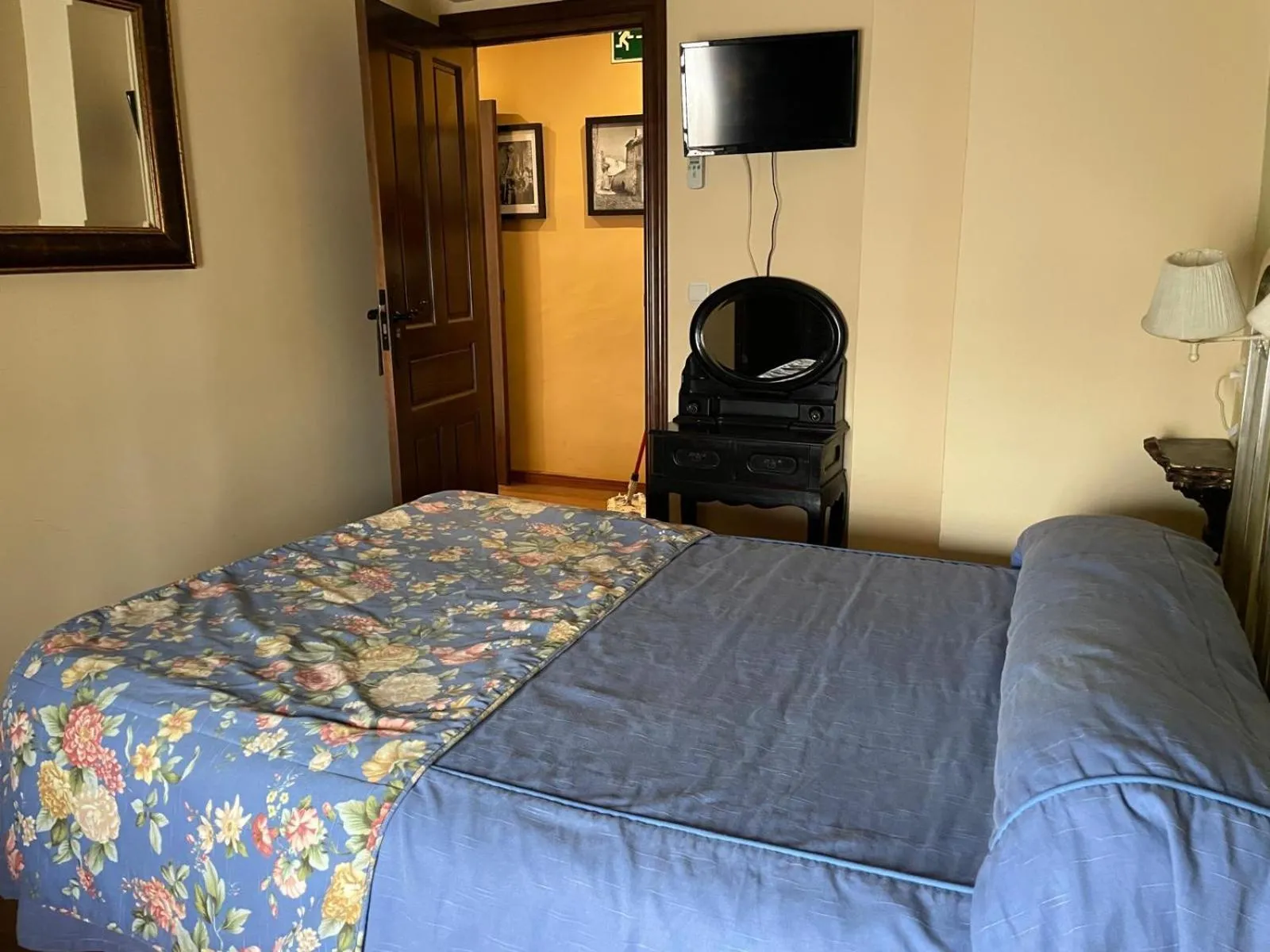 Bedroom, Bed in Alojamiento Antigua Fábrica