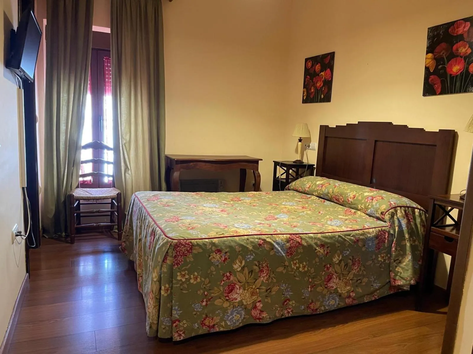 Bedroom, Bed in Alojamiento Antigua Fábrica