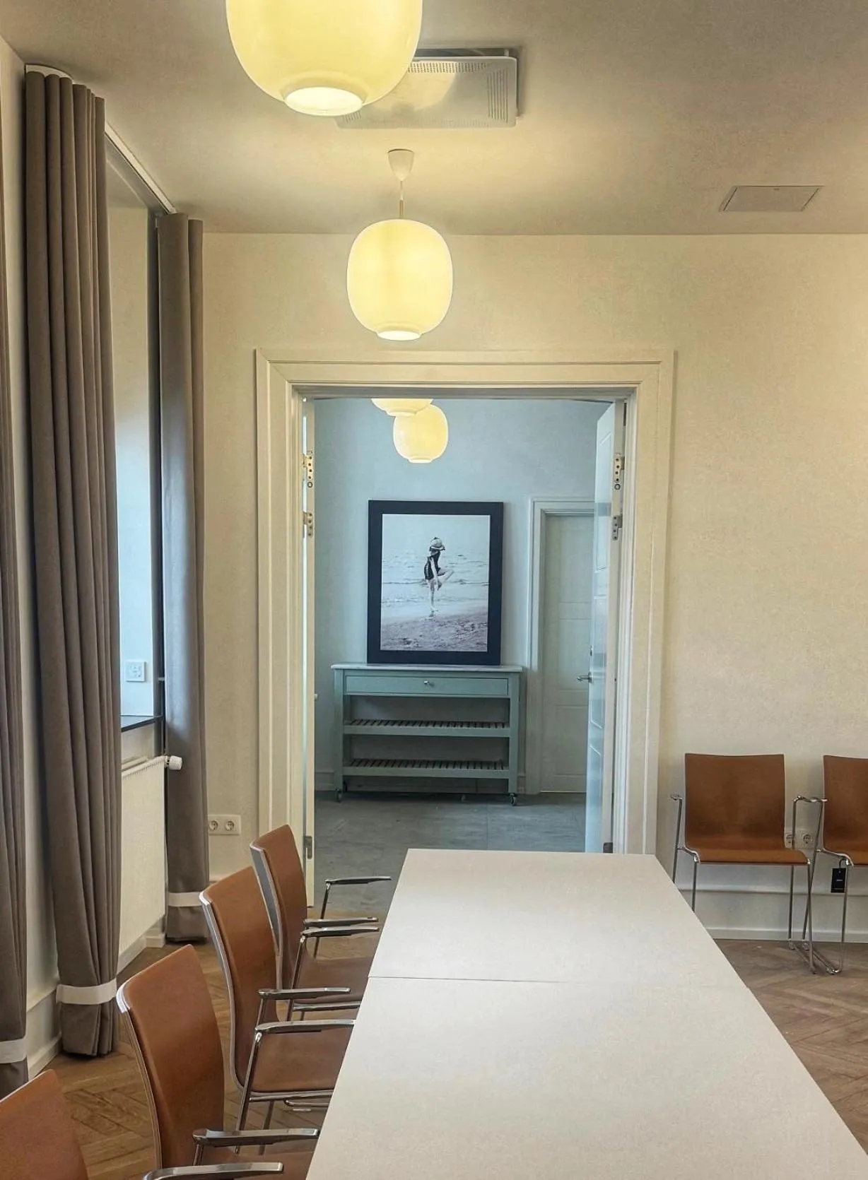 Meeting/conference room, Bed in Hôtel de Ville