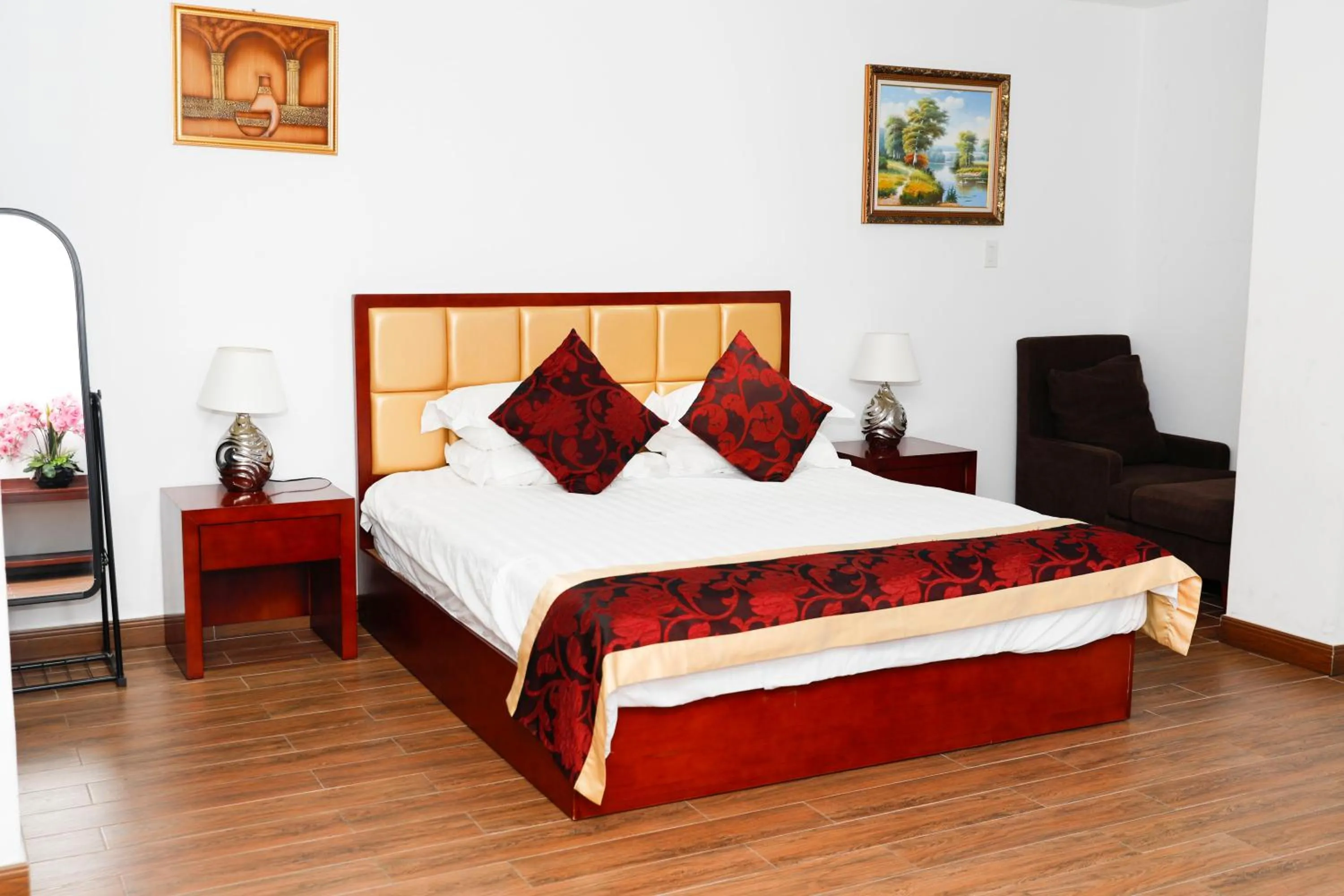 Kings Pavilion Suites Hotel