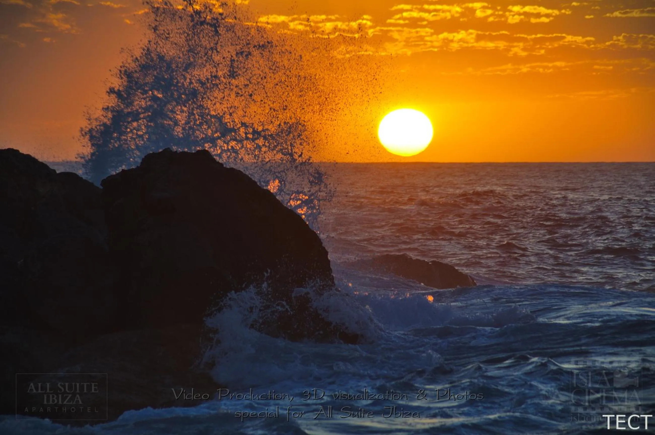 Beach in All Suite Ibiza Aparthotel