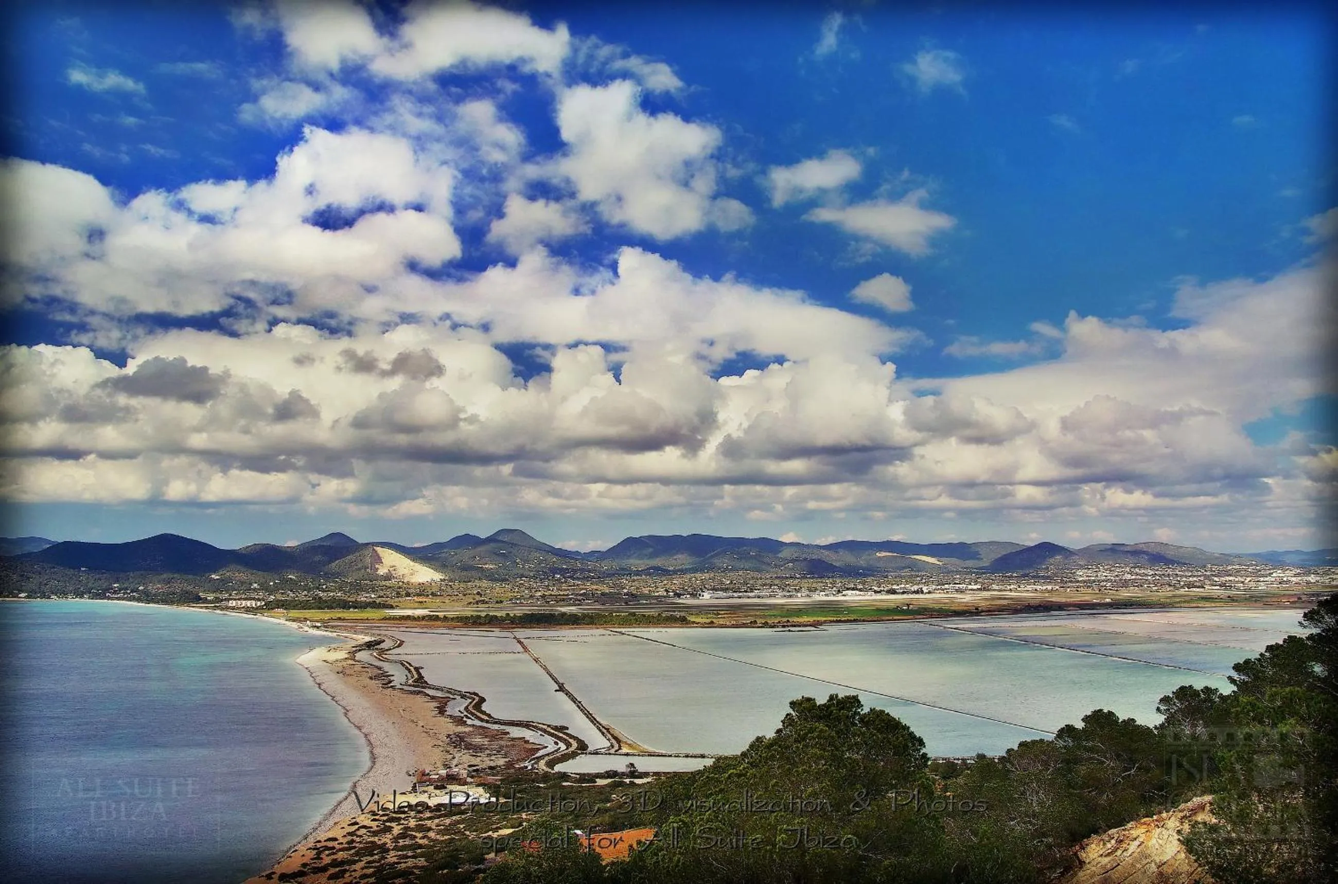 Beach in All Suite Ibiza Aparthotel